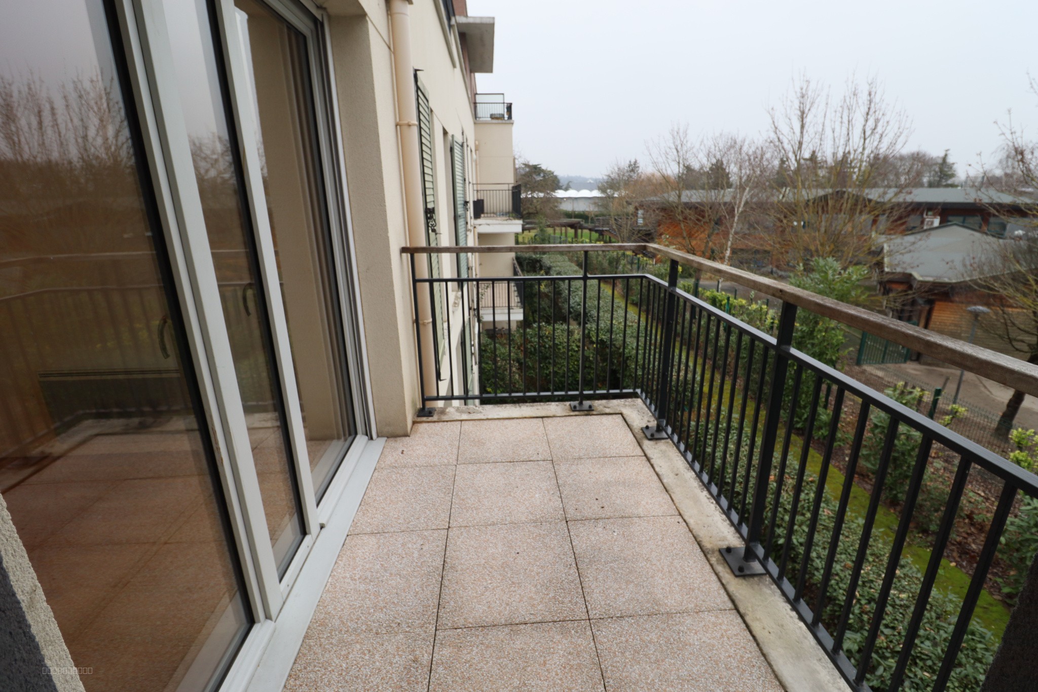 LE PORT-MARLY - Appartement 3 pièces de 60m2 avec balcon + 2 places de parking privatives. — photo 8