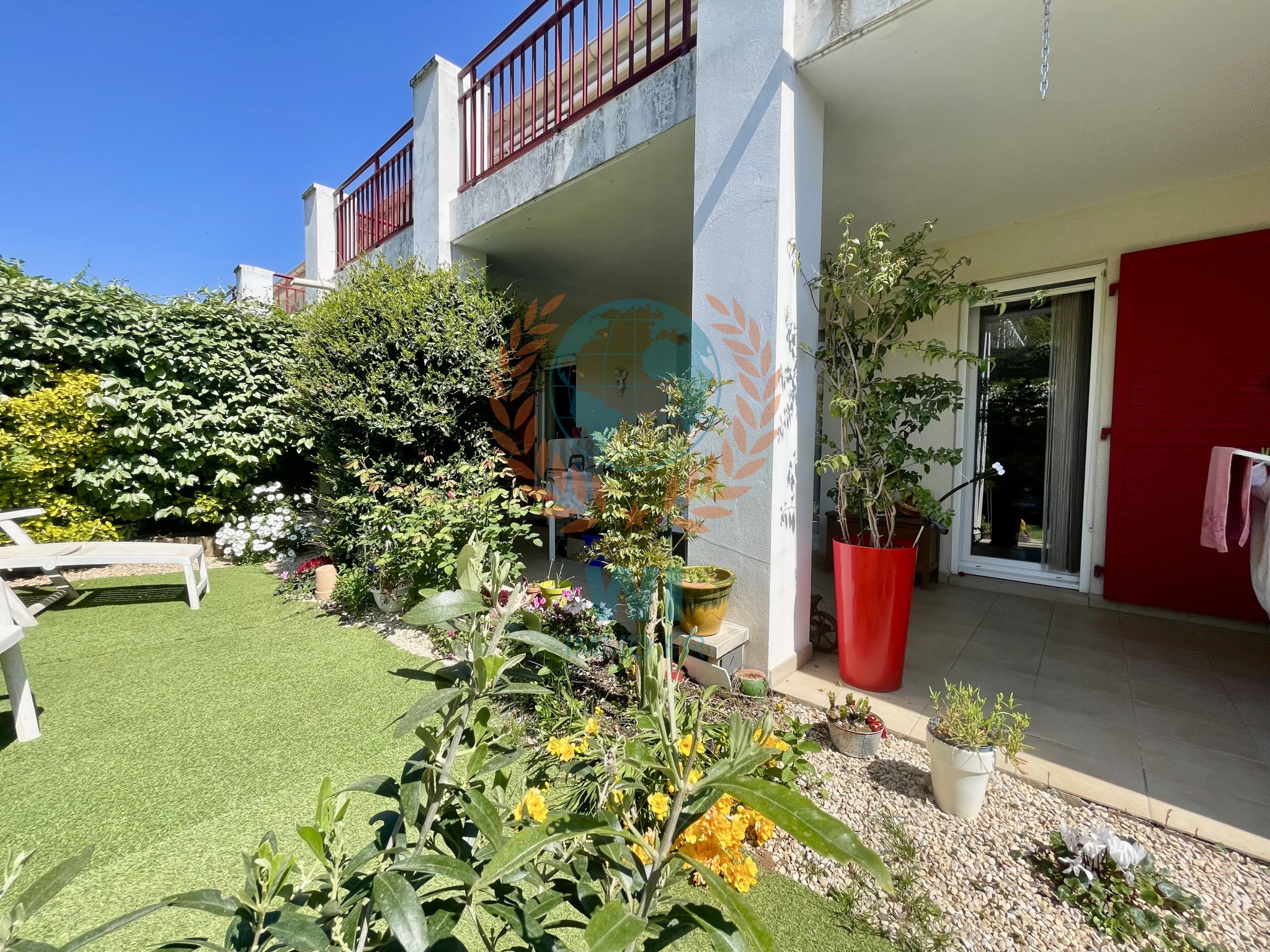 Appartement  en rez-de-jardin avec piscine et garage — photo 2