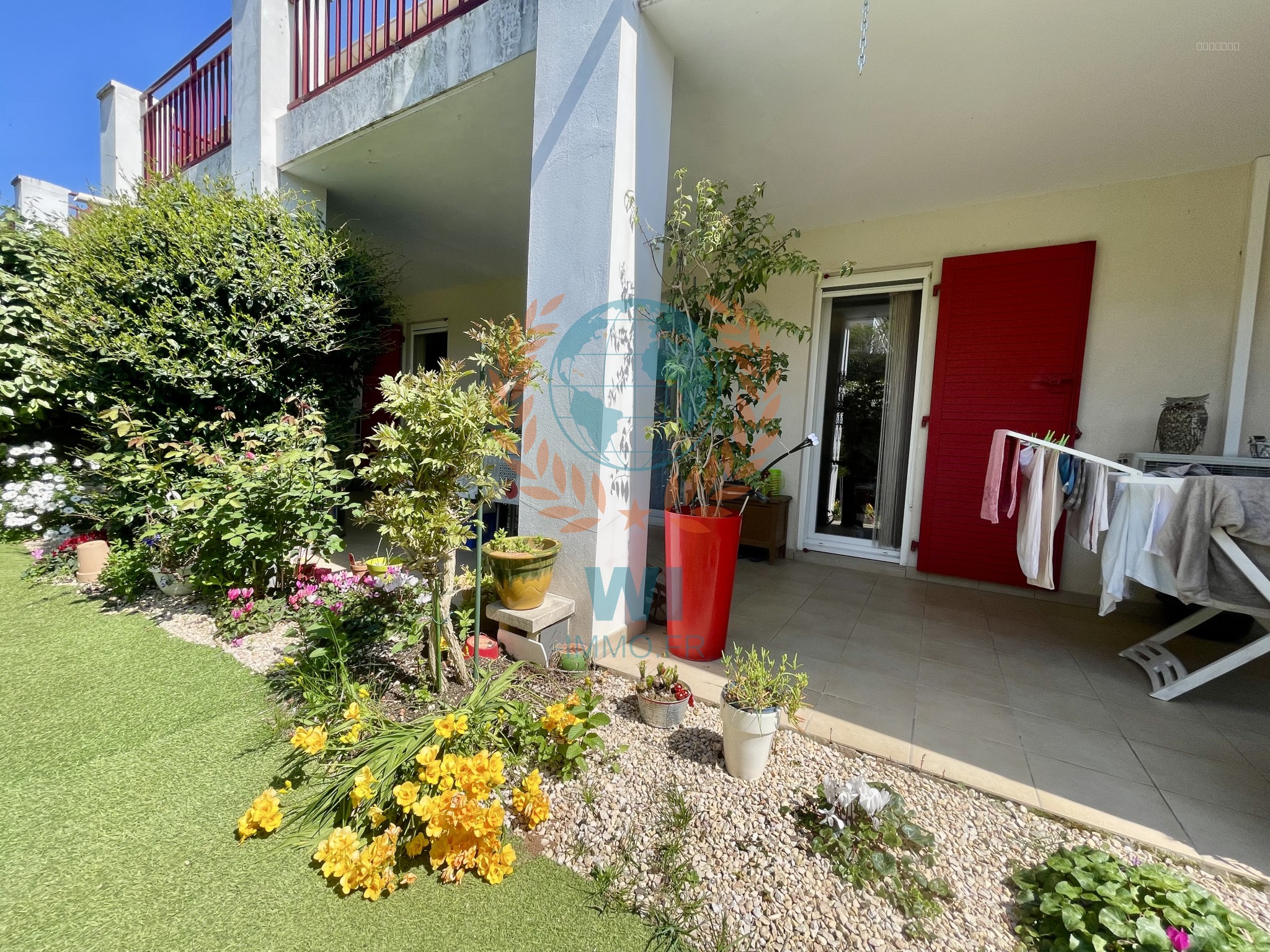 Appartement  en rez-de-jardin avec piscine et garage — photo 13