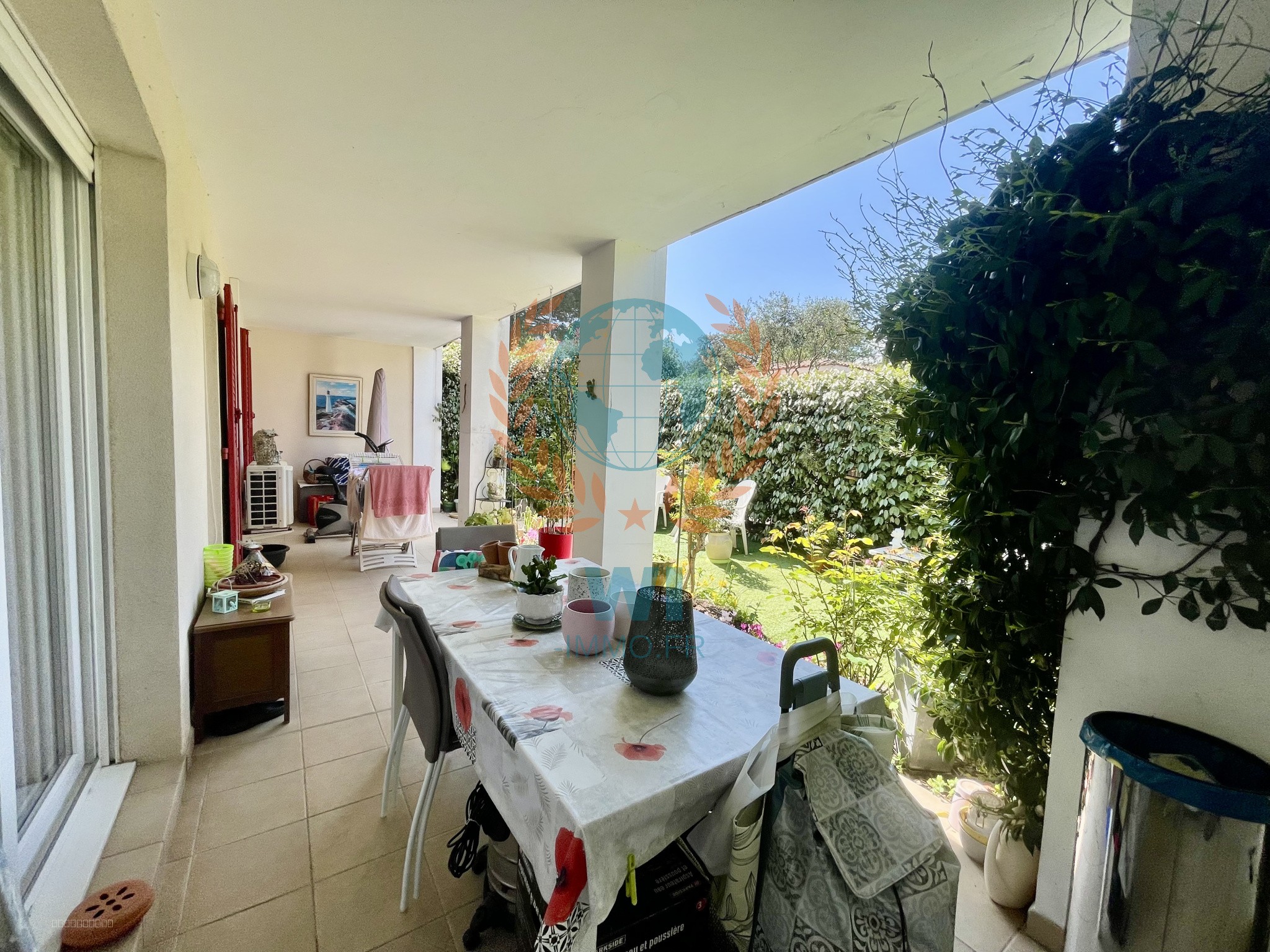 Appartement  en rez-de-jardin avec piscine et garage — photo 16