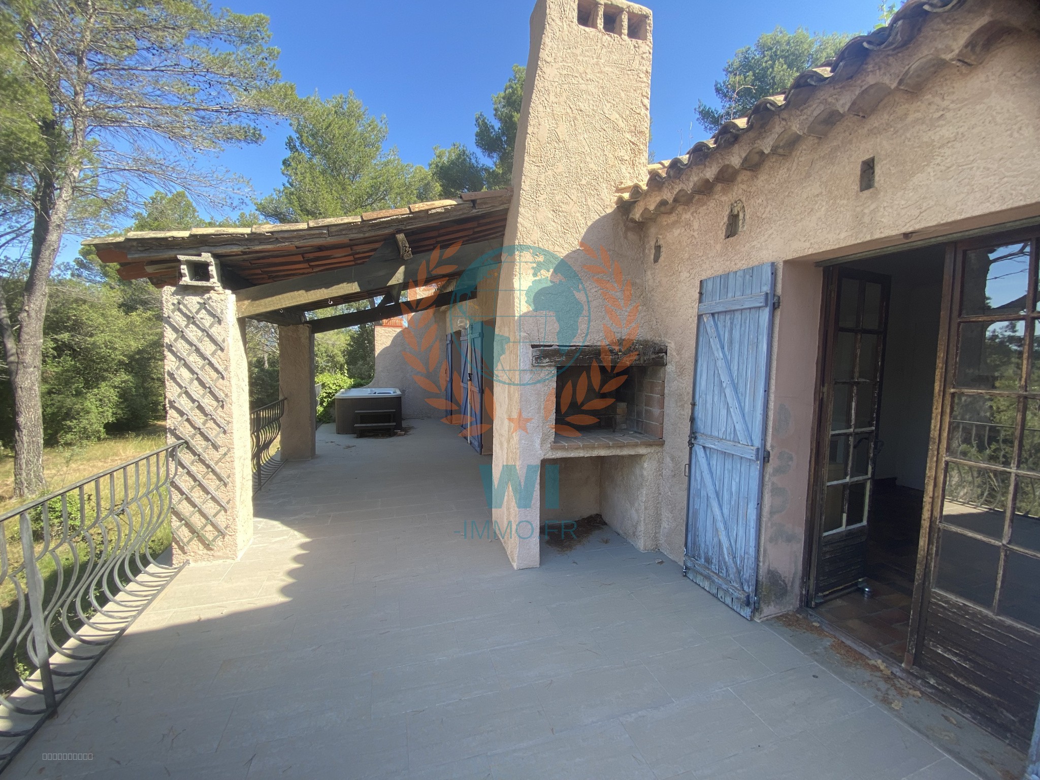 A vendre Villa individuelle À rénover avec piscine - 83720 Trans-en-Provence — photo 10