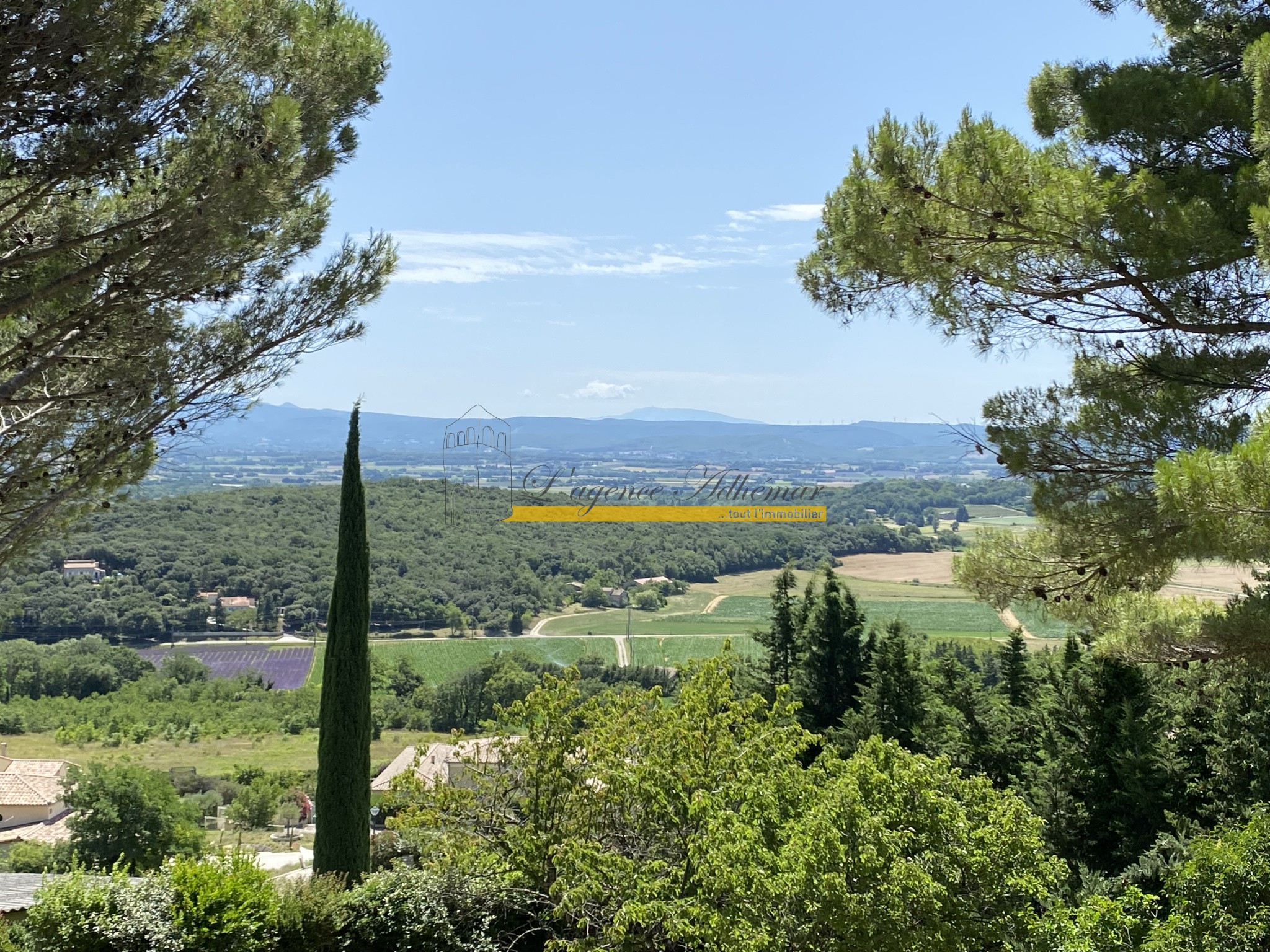 SAVASSE Terrain constructible 2500 m2. — photo 3
