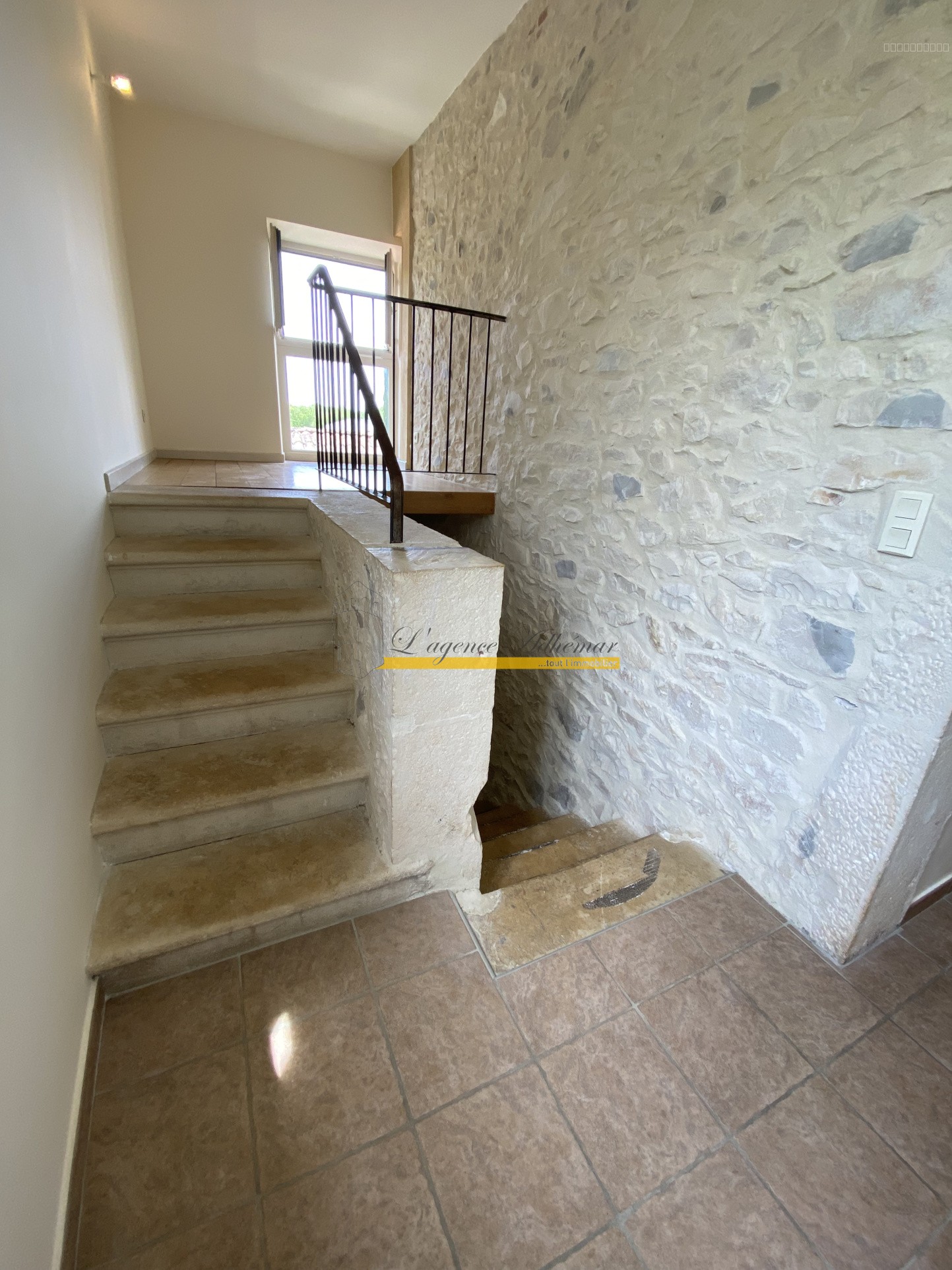 MONTBOUCHER SUR JABRON. Appartement T4 à vendre, avec jardin. — photo 13