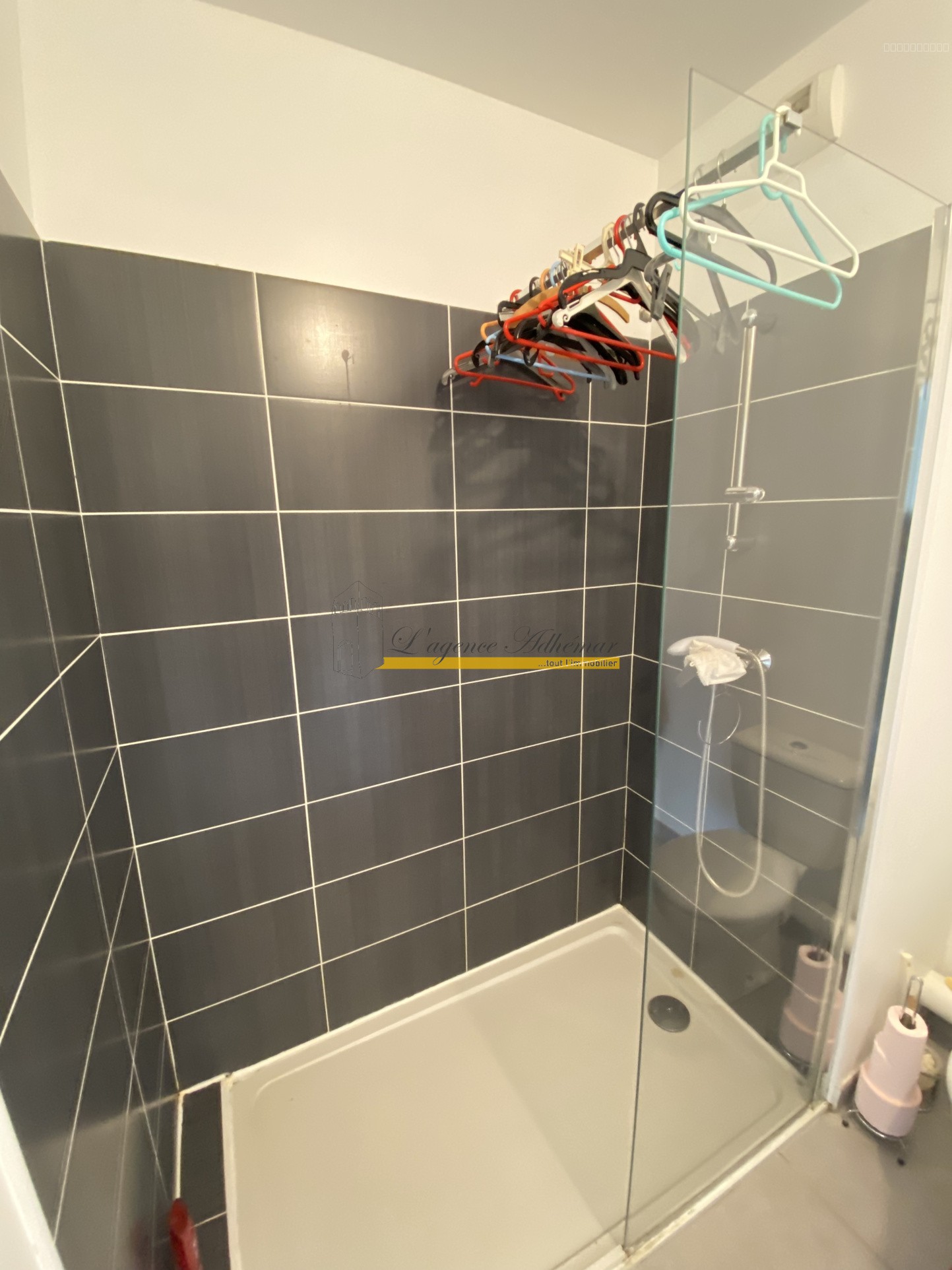 Montélimar LES SANTOLINES, vente appartement T2, balcon, parking. — photo 7