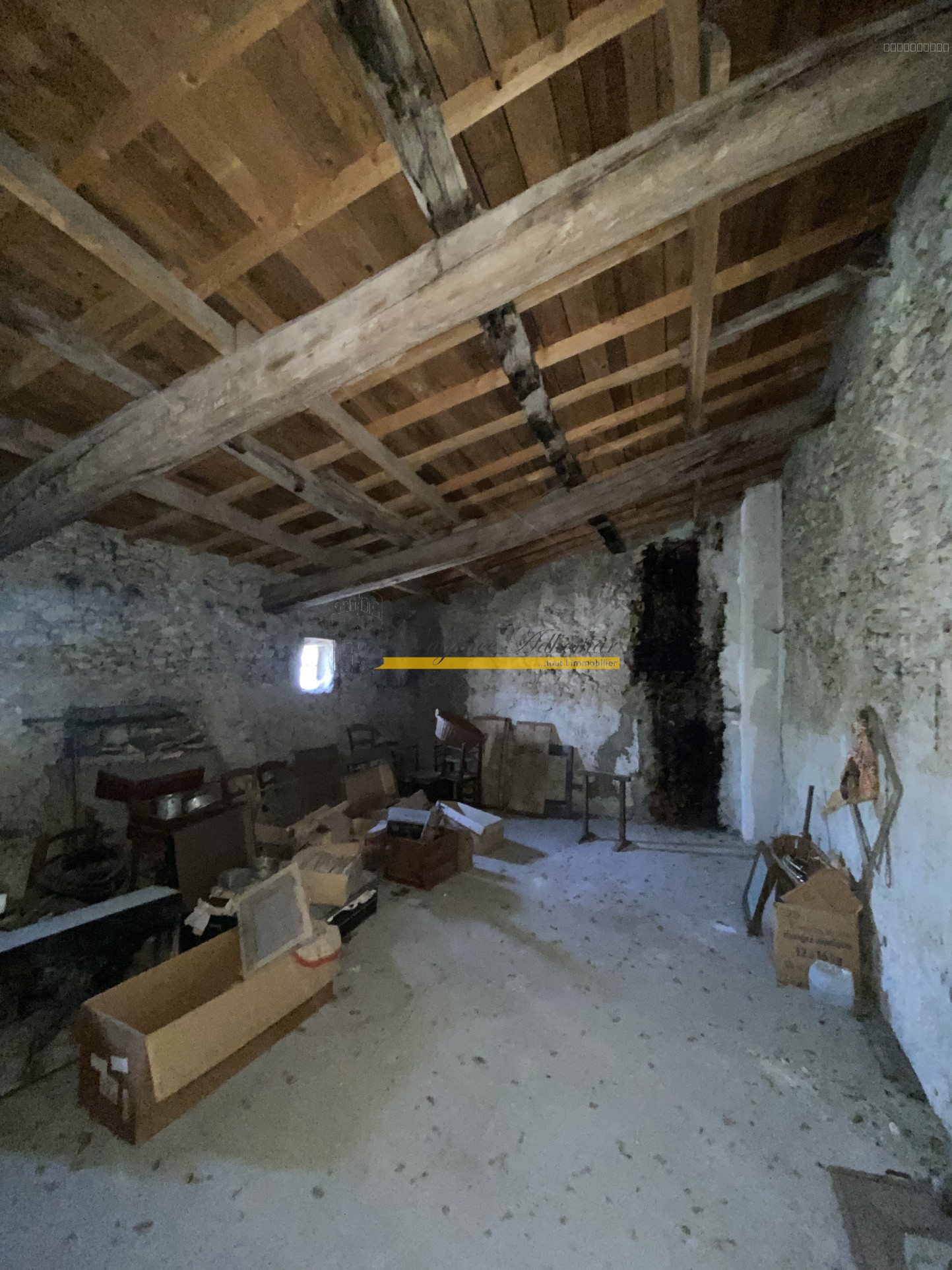 ESPELUCHE Maison de village avec beau potentiel.165 m2, plus grenier, dépendances. — photo 9