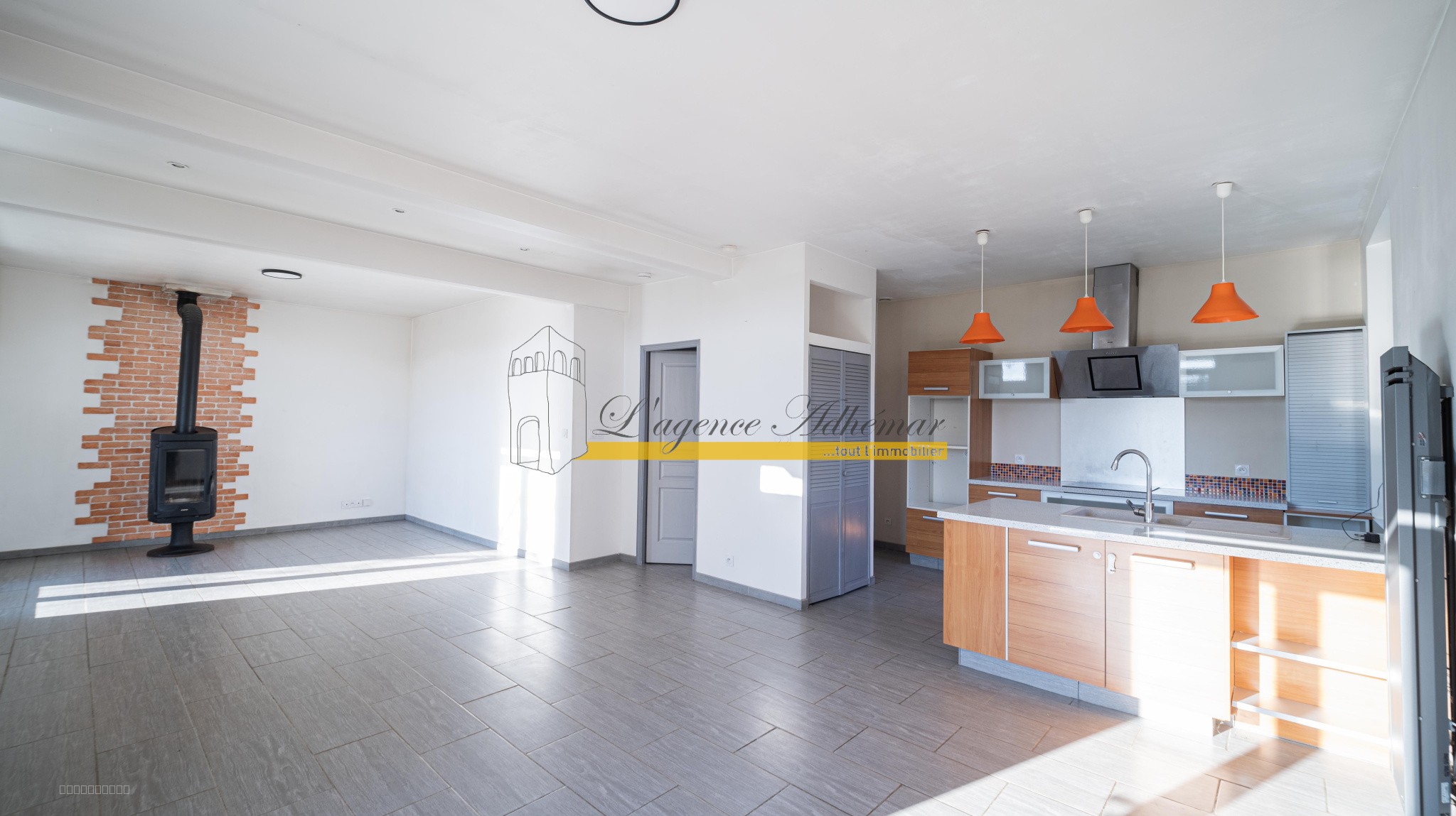 Montélimar, maison 97 m2, 4 pièces, 3 chambres terrain 1282 m2. — photo 2