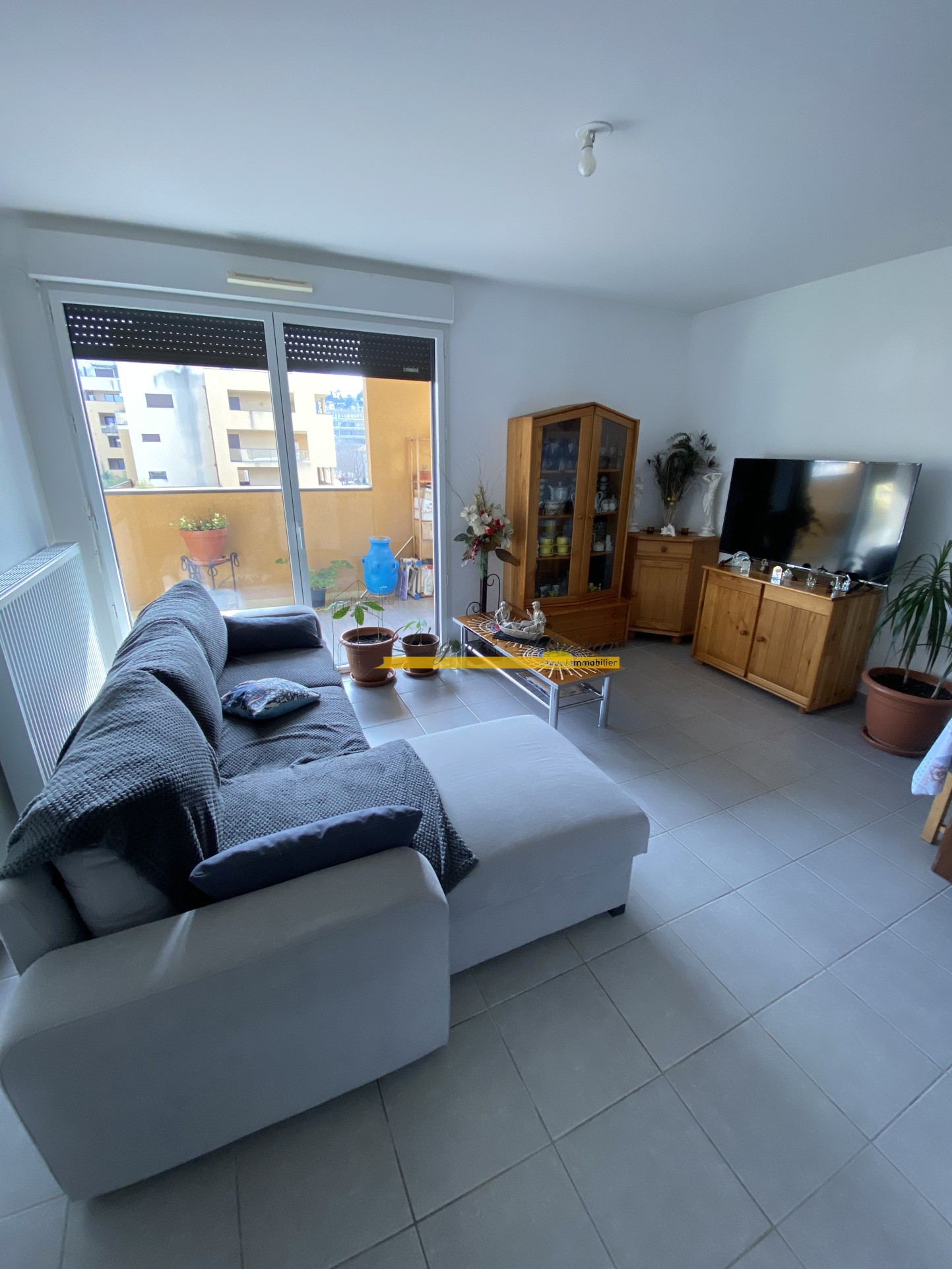 Montélimar LES SANTOLINES, vente appartement T2, balcon, parking. — photo 3
