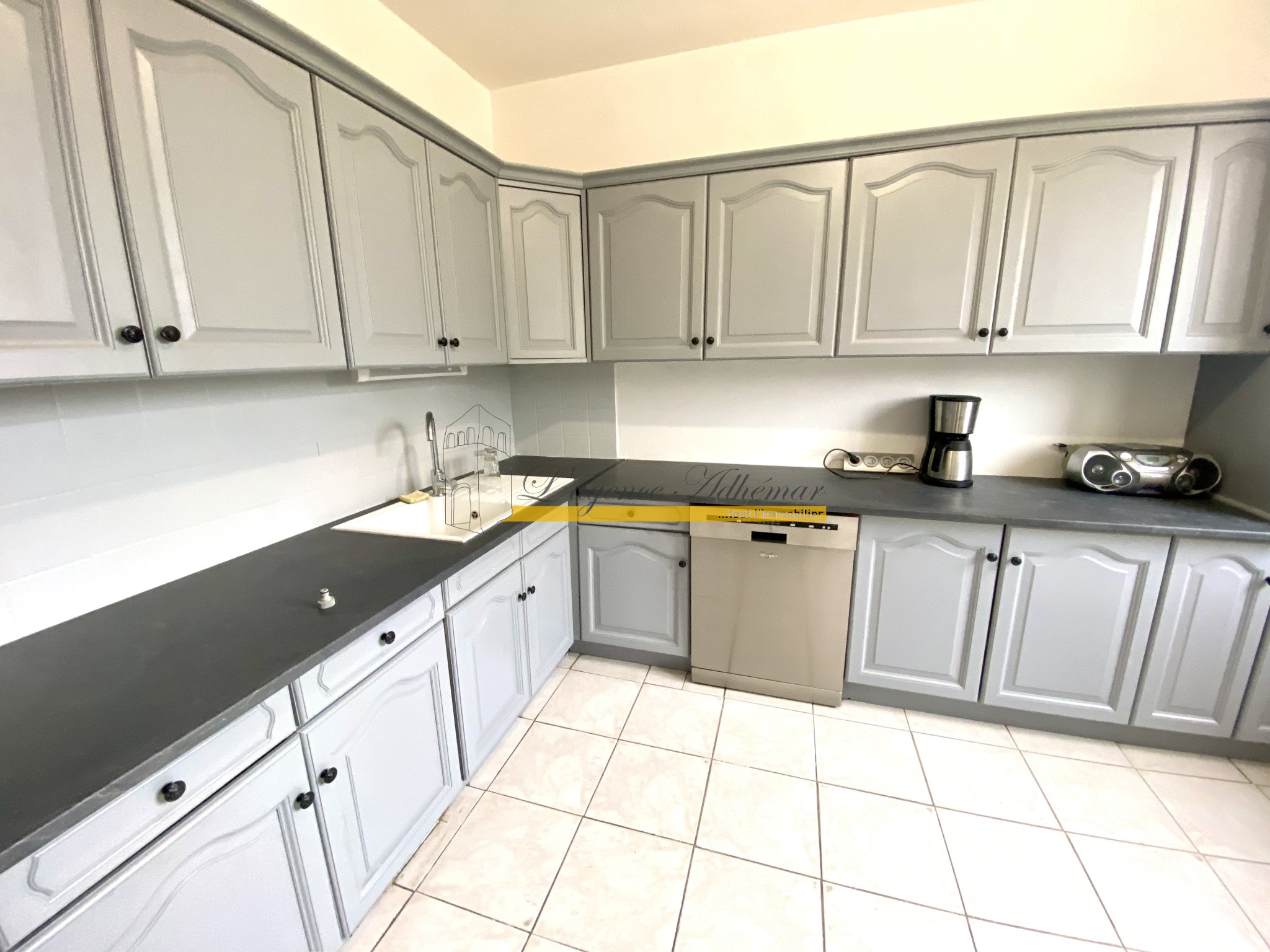 Maison à PUYGIRON, 4 pièces, 3 chambres, terrain. — photo 4