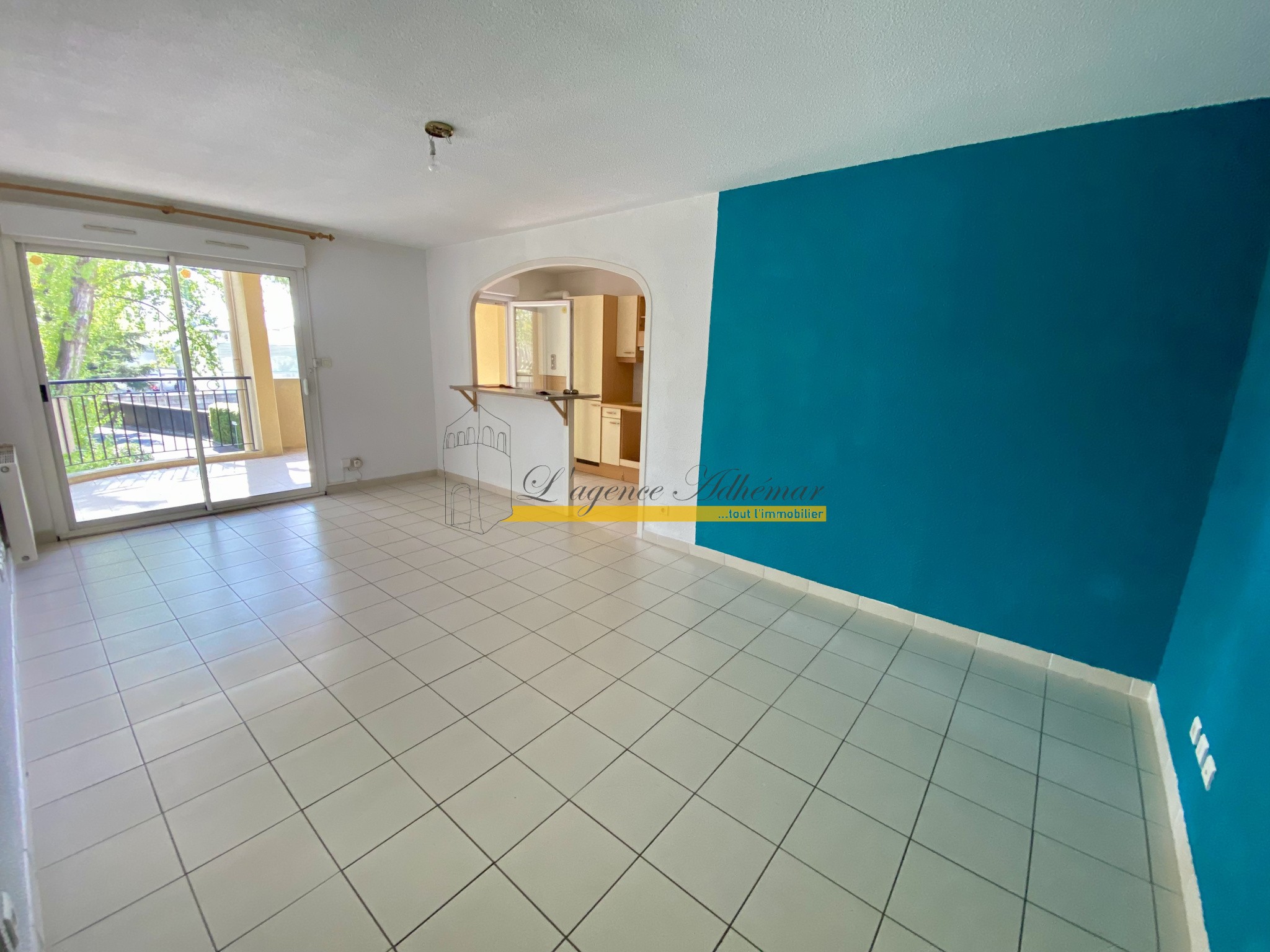 Montélimar appartement 3 pièces, 2 chambres, balcon, parkings, à vendre. — photo 4