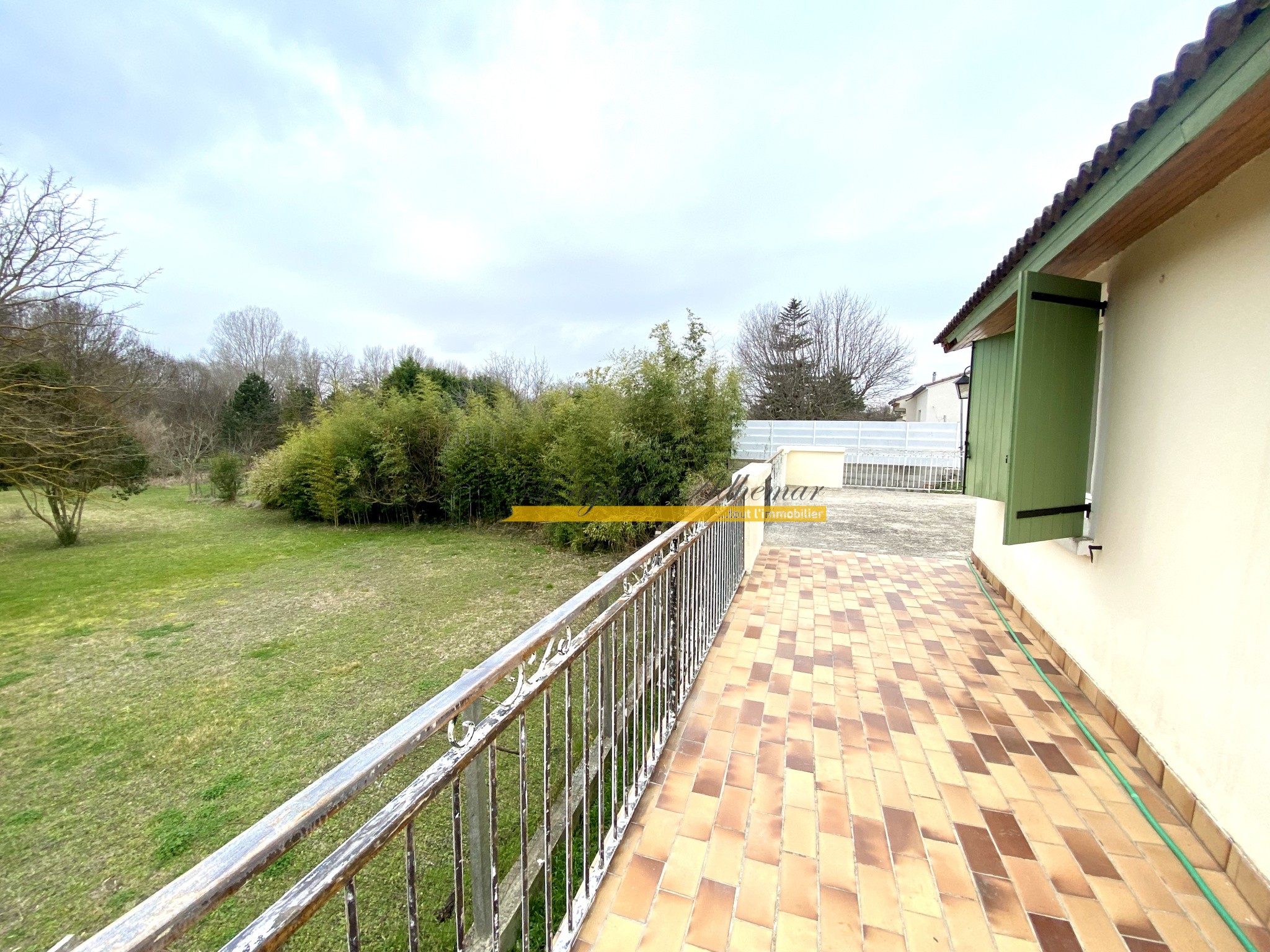 Maison à PUYGIRON, 4 pièces, 3 chambres, terrain. — photo 5
