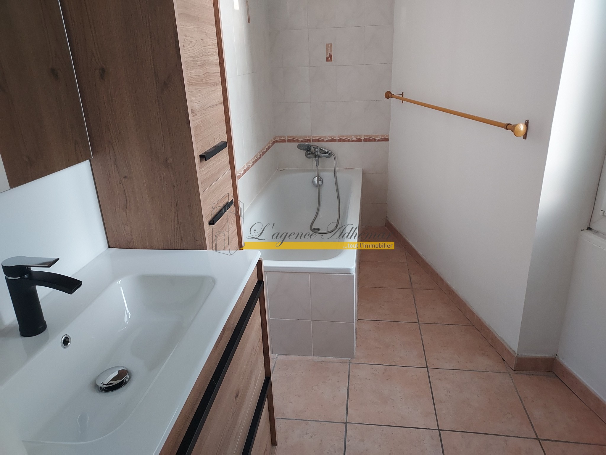 A vendre immeuble de 342 m2 à viviers en monopropriété. — photo 9