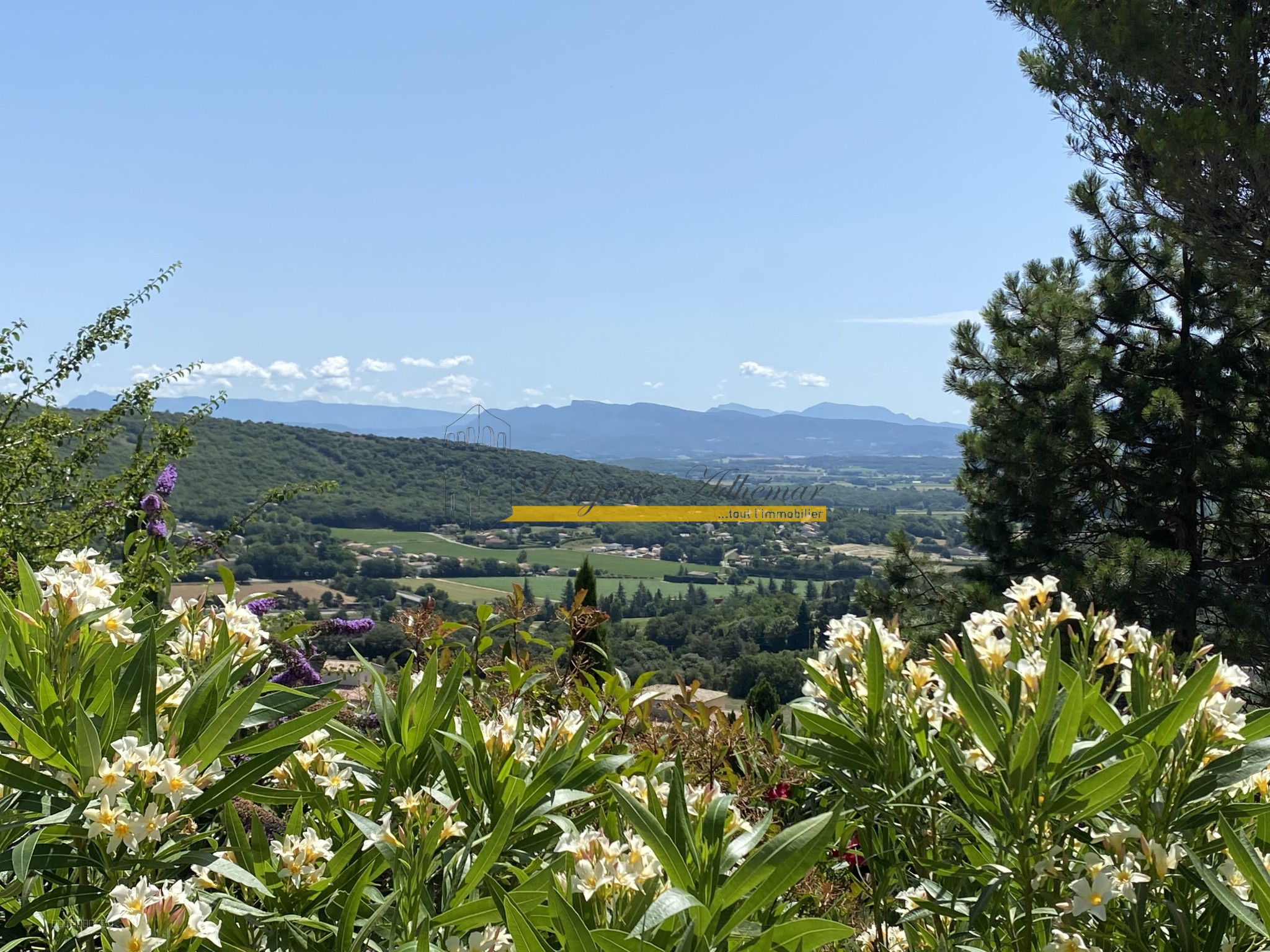 SAVASSE Terrain constructible 2500 m2. — photo 2