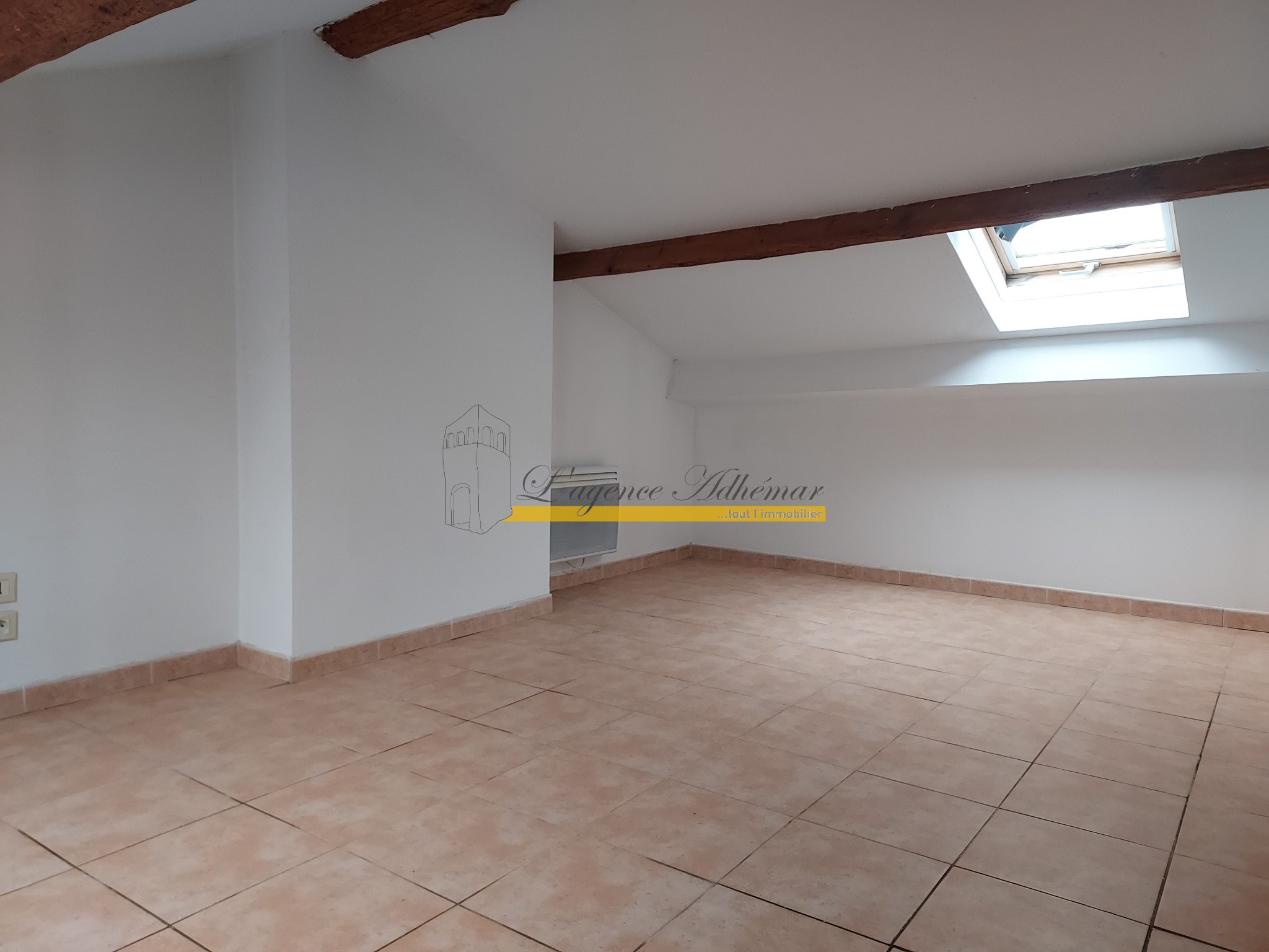 A vendre immeuble de 342 m2 à viviers en monopropriété. — photo 8