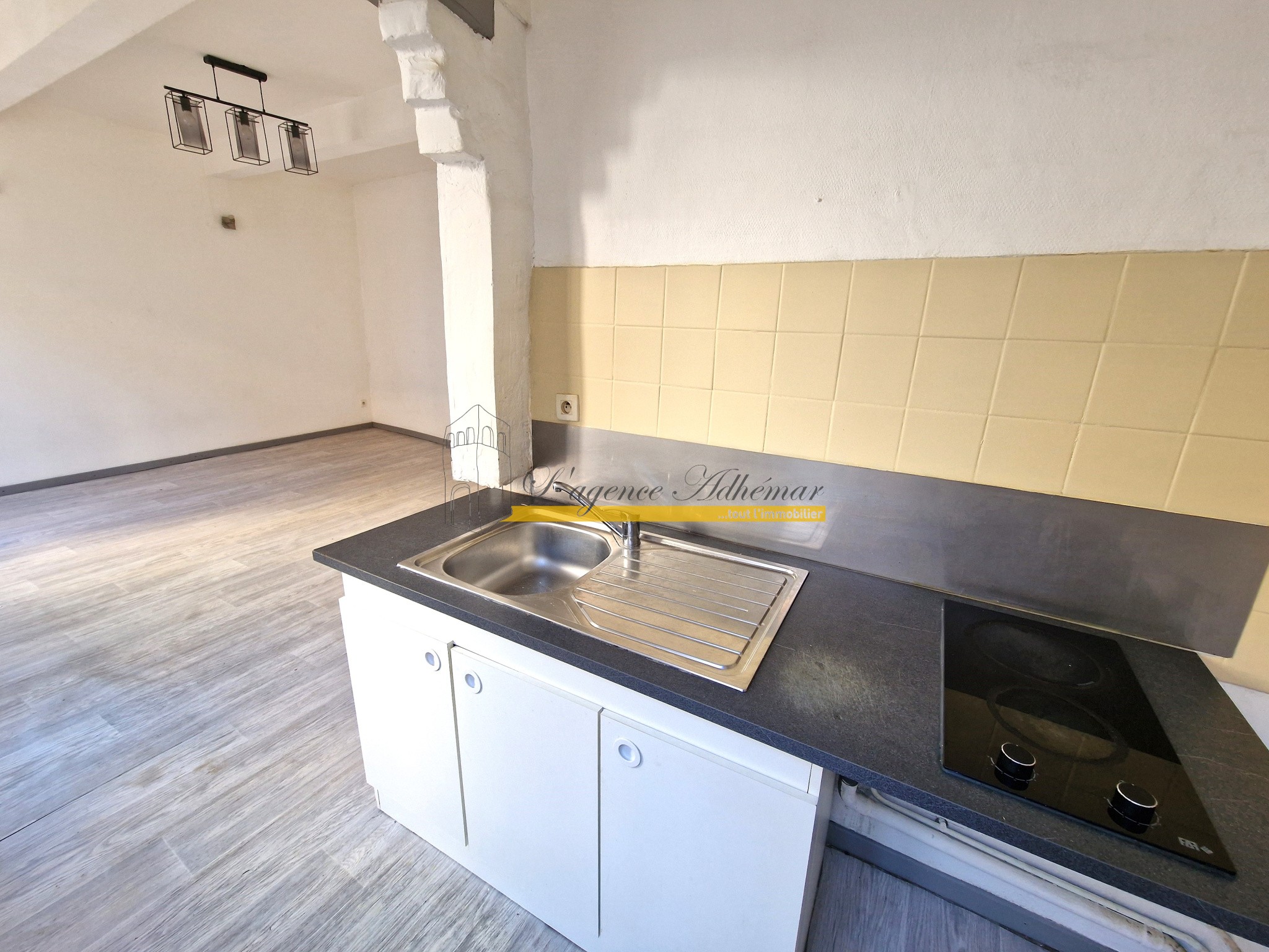 Montélimar, centre ville, immeuble de rapport à vendre. — photo 6