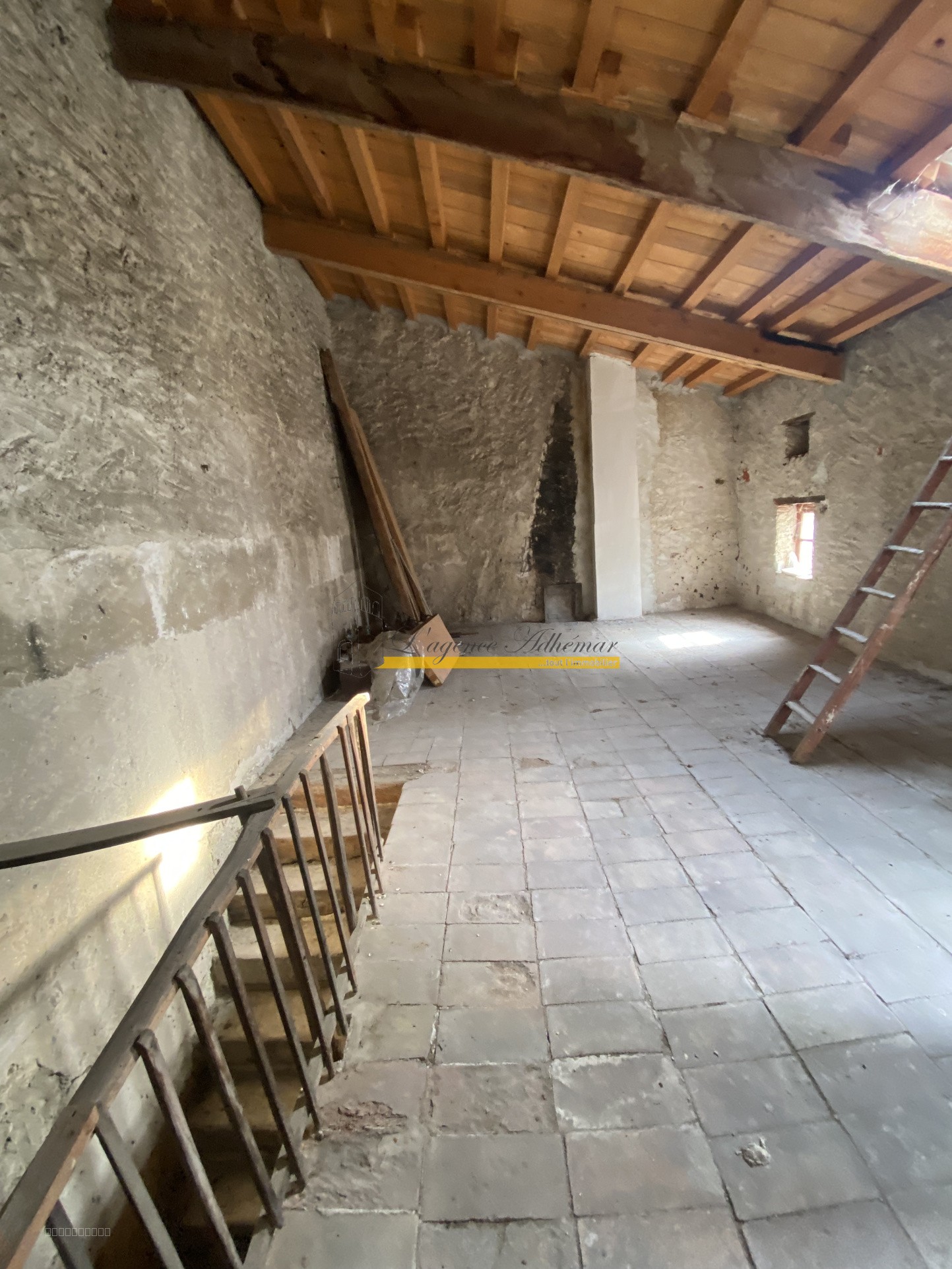 ESPELUCHE Maison de village avec beau potentiel.165 m2, plus grenier, dépendances. — photo 8