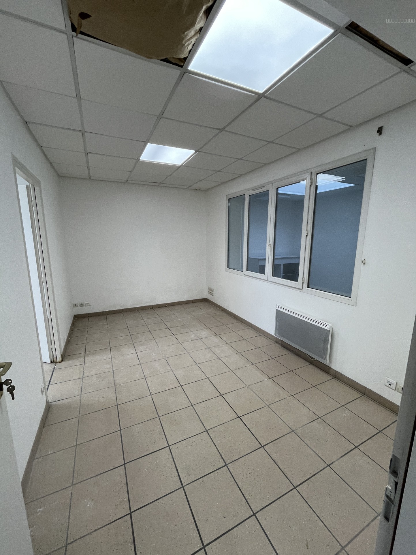 Bâtiment d'activité 245 m2 — photo 3