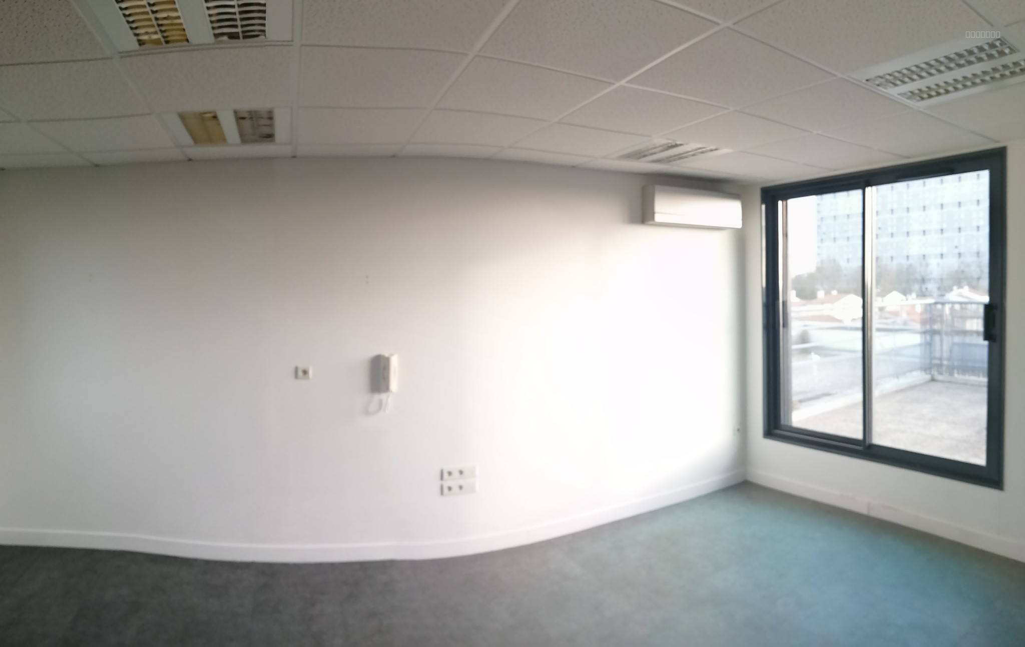 Bureau 36 m2 en Rooftop! — photo 3