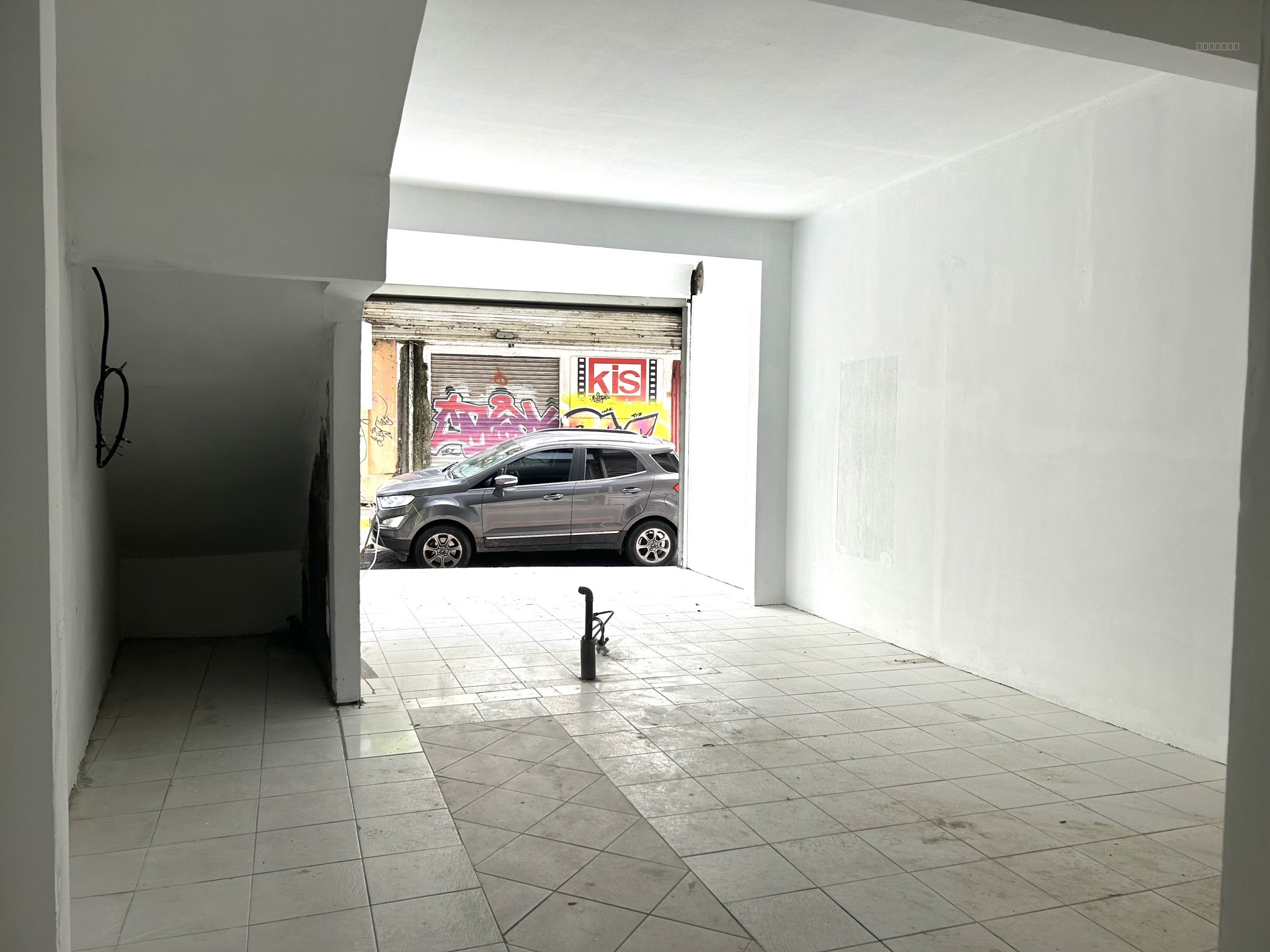 EXCLUSIVITE LOCAL COMMERCIAL À VENDRE DE 56 M2 — photo 3