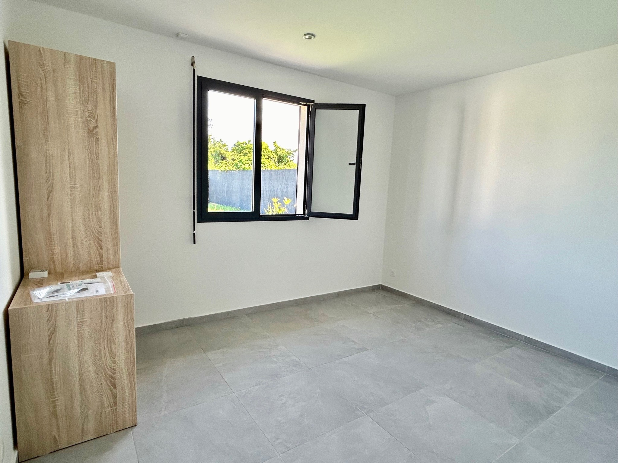 VILLA NEUVE F5 DE 100 M2 SUR UN TERRAIN DE 617M2 À SAINT-FRANÇOIS — photo 10