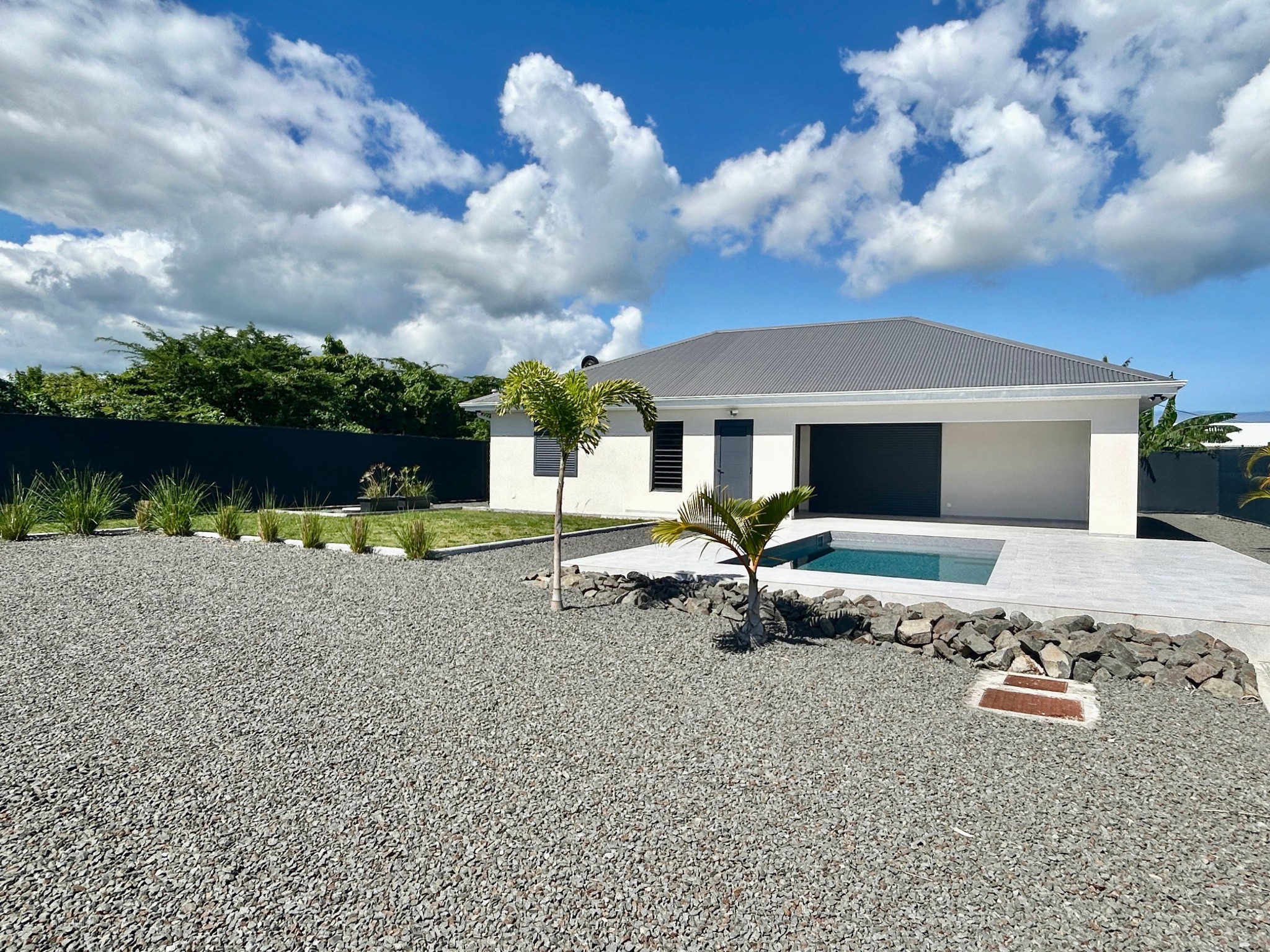 VILLA NEUVE F5 DE 100 M2 SUR UN TERRAIN DE 617M2 À SAINT-FRANÇOIS — photo 2