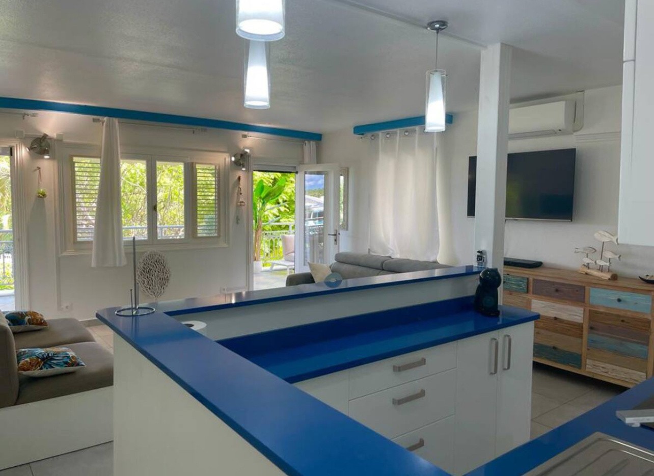 EXCLUSIVITÉ Grand studio meublé à vendre à Saint-François, La Plantation Sainte-Marthe   Vue piscine, 1er étag — photo 3
