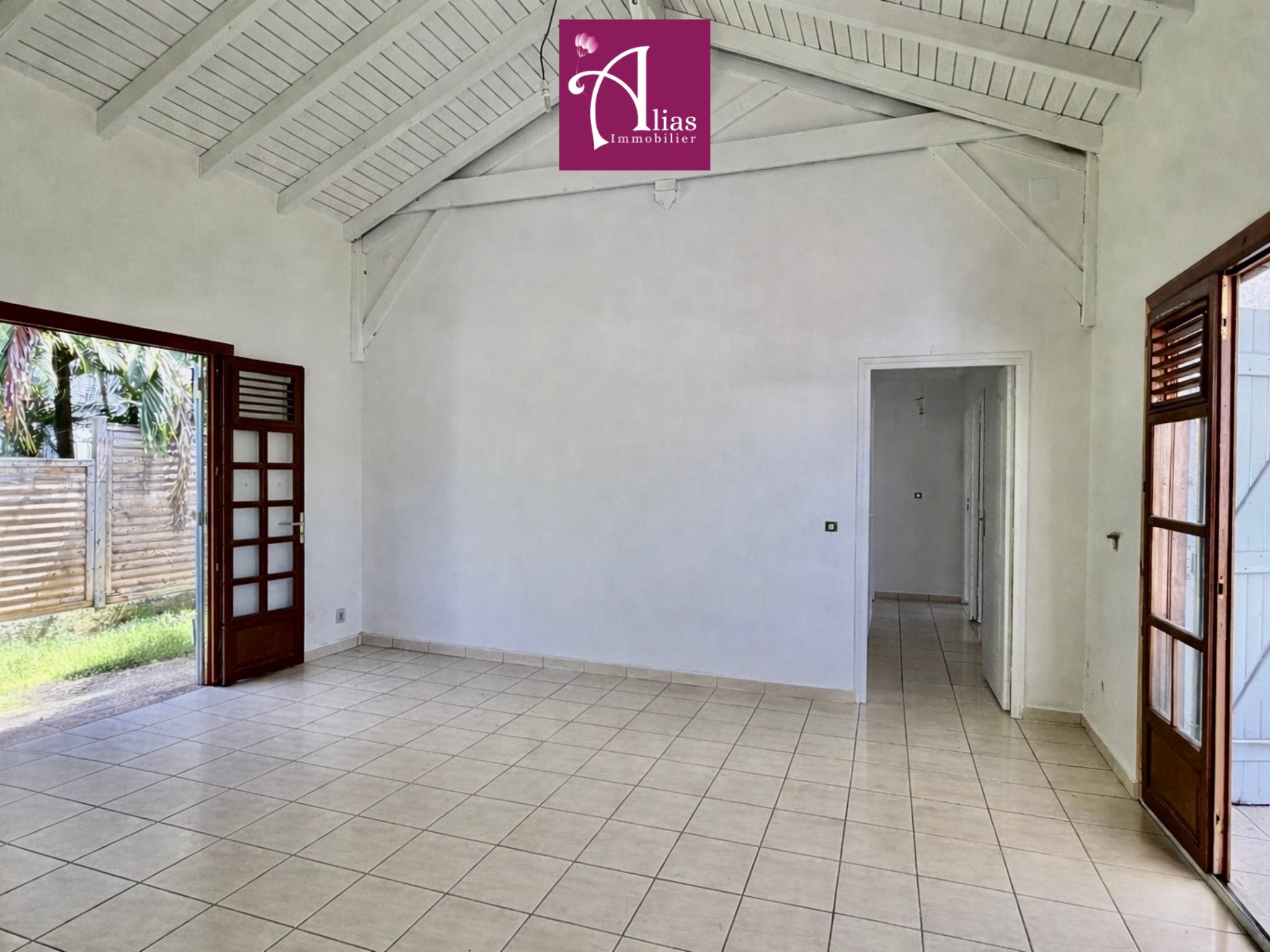 Maison mitoyenne F4 avec jardin privatif à Moudong, Baie-Mahault, Guadeloupe — photo 3