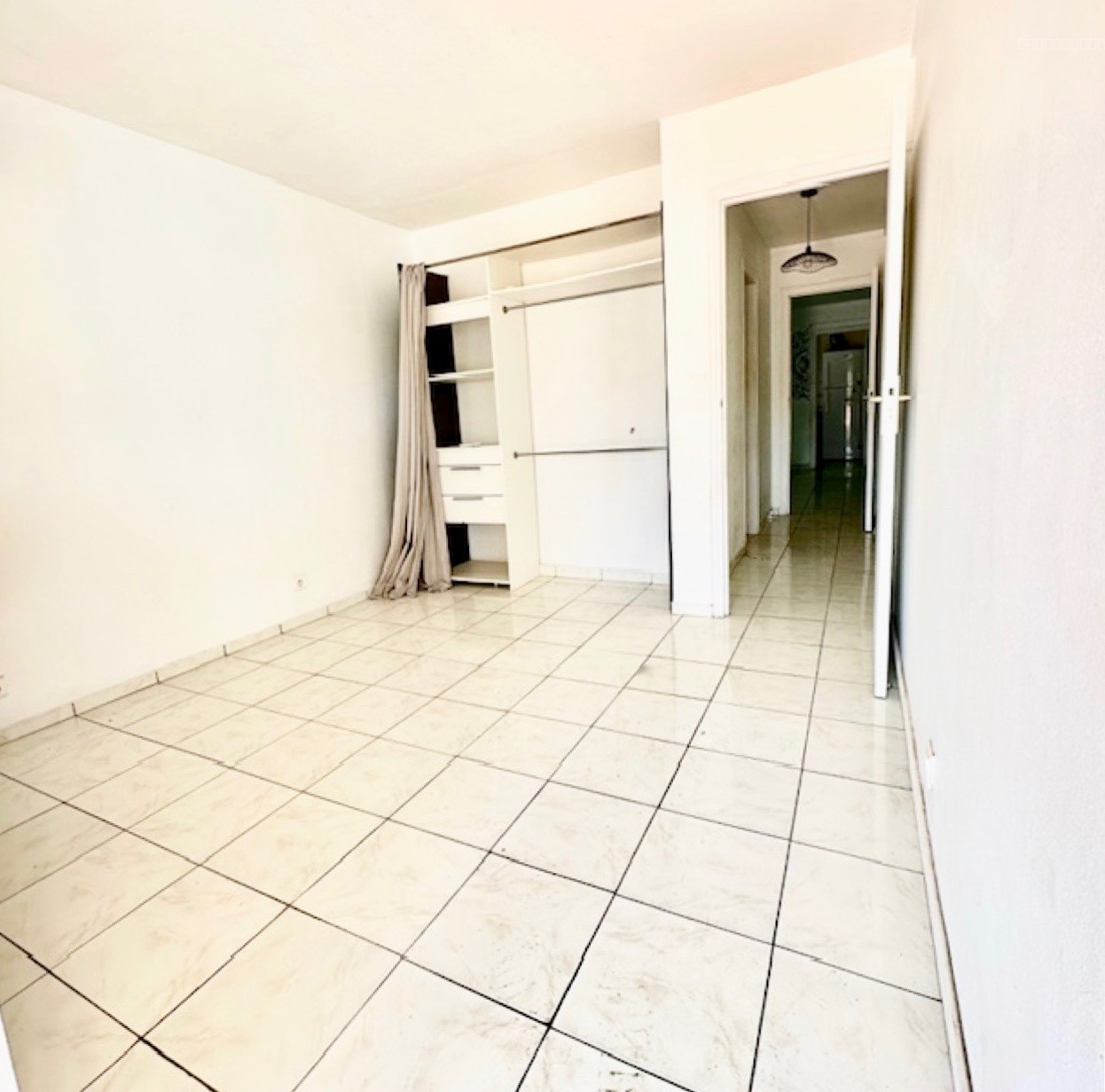 A VENDRE ! Appartement T3 avec terrasse de 38m2 à la Marina de Pointe-à-Pitre   Exclusivité — photo 7