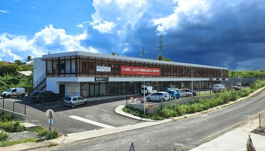 À LOUER LOCAL COMMERCIAL DE 52,50 M2 EMPLACEMENT PRIVILÉGIÉ — photo 3