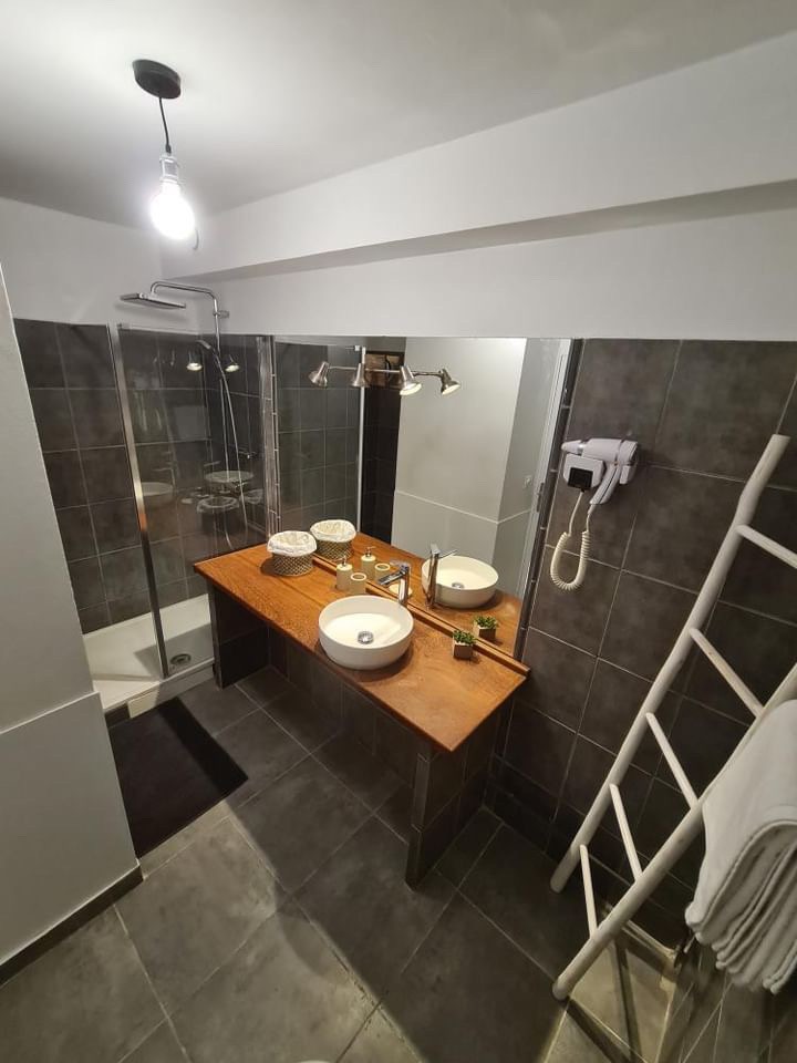 LOCATION STUDIO MEUBLÉ MARINA TOUT INCLUS — photo 5