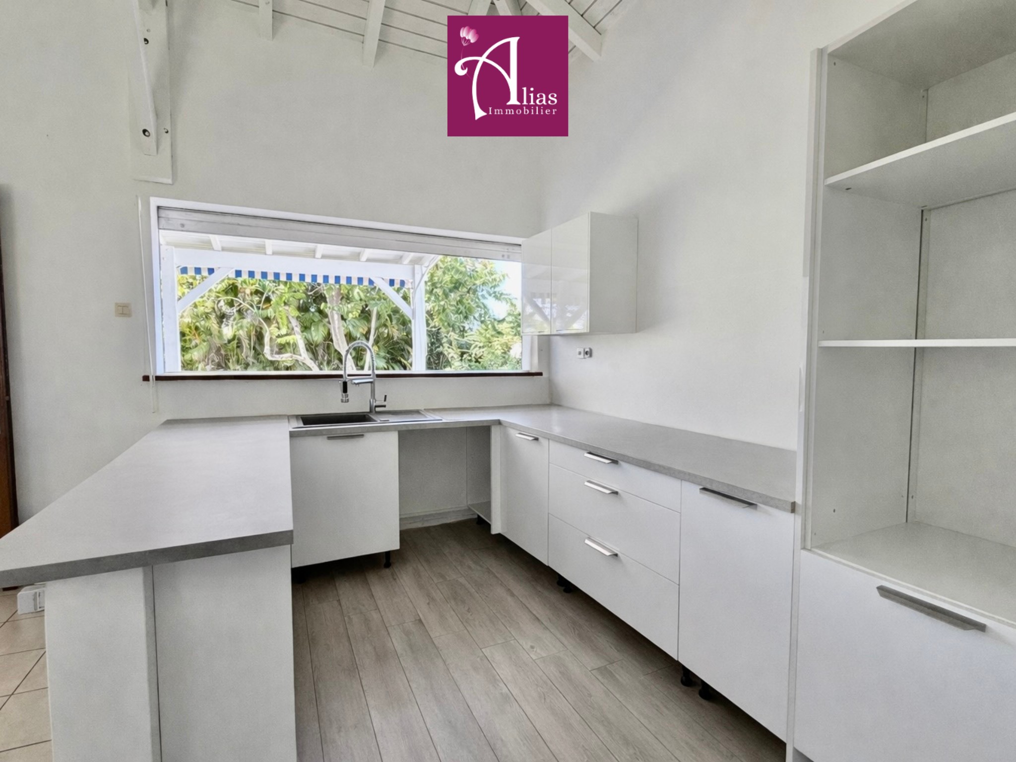 Maison mitoyenne F4 avec jardin privatif à Moudong, Baie-Mahault, Guadeloupe — photo 2