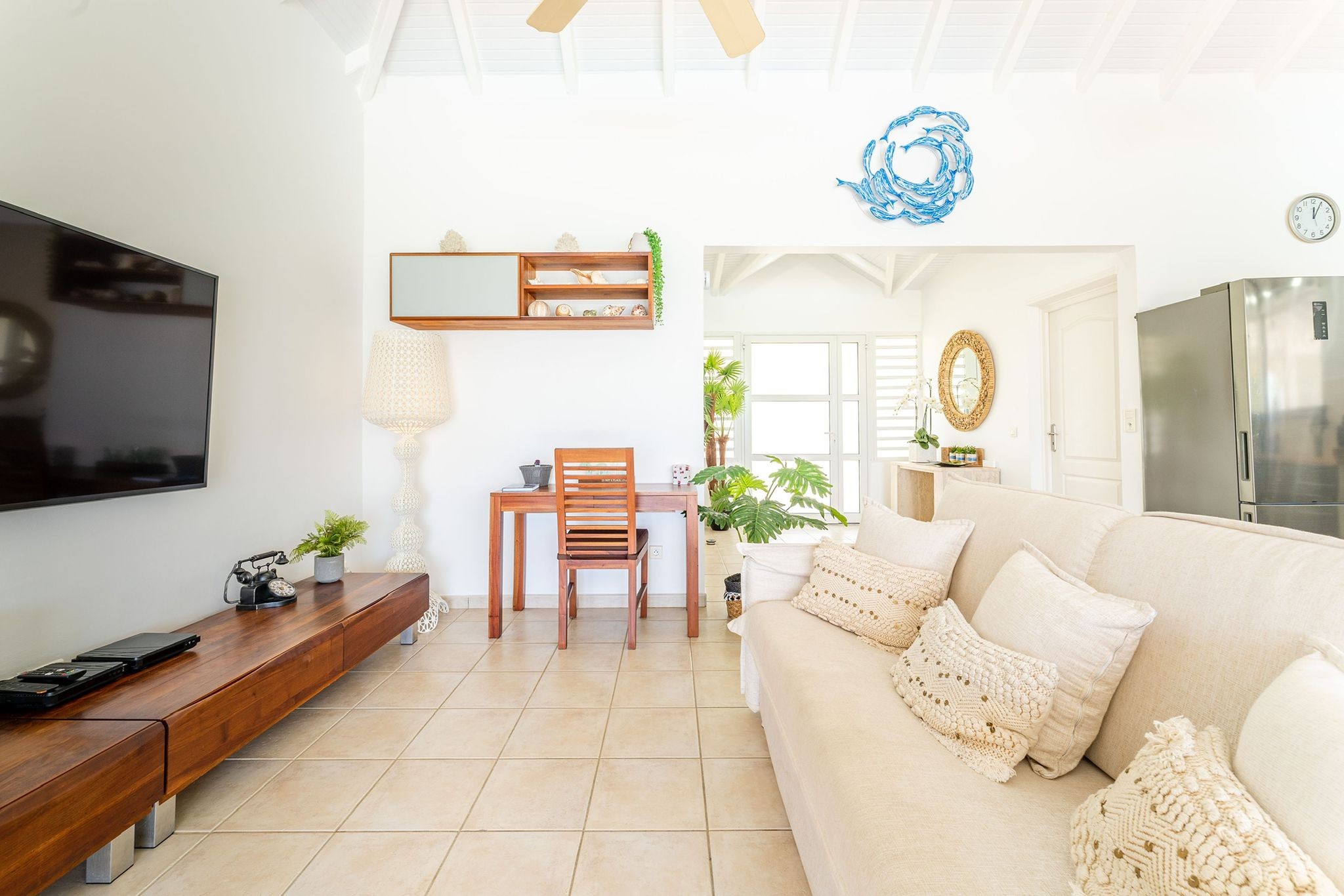 À VENDRE VILLA F4 MEUBLÉE AVEC VUE PANORAMIQUE À MARIE-GALANTE SUR UN TERRAIN DE 1456 M2 — photo 5