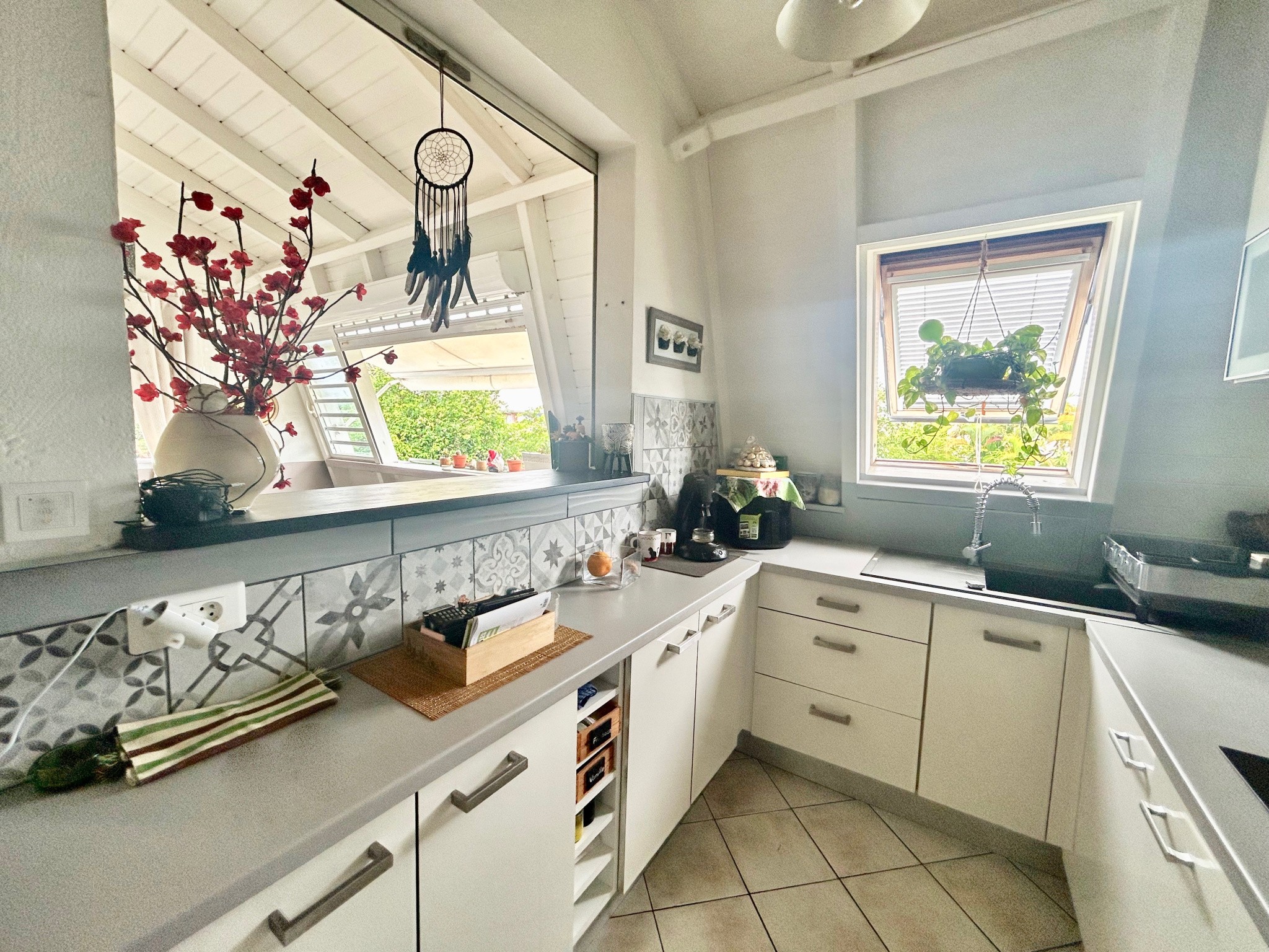 Exclusivité   À Vendre   Appartement T4 Duplex   Moudong Sud — photo 2