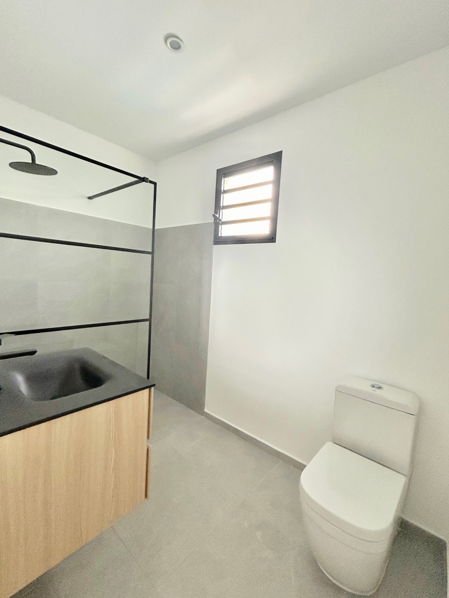 VILLA NEUVE F5 DE 100 M2 SUR UN TERRAIN DE 617M2 À SAINT-FRANÇOIS — photo 7