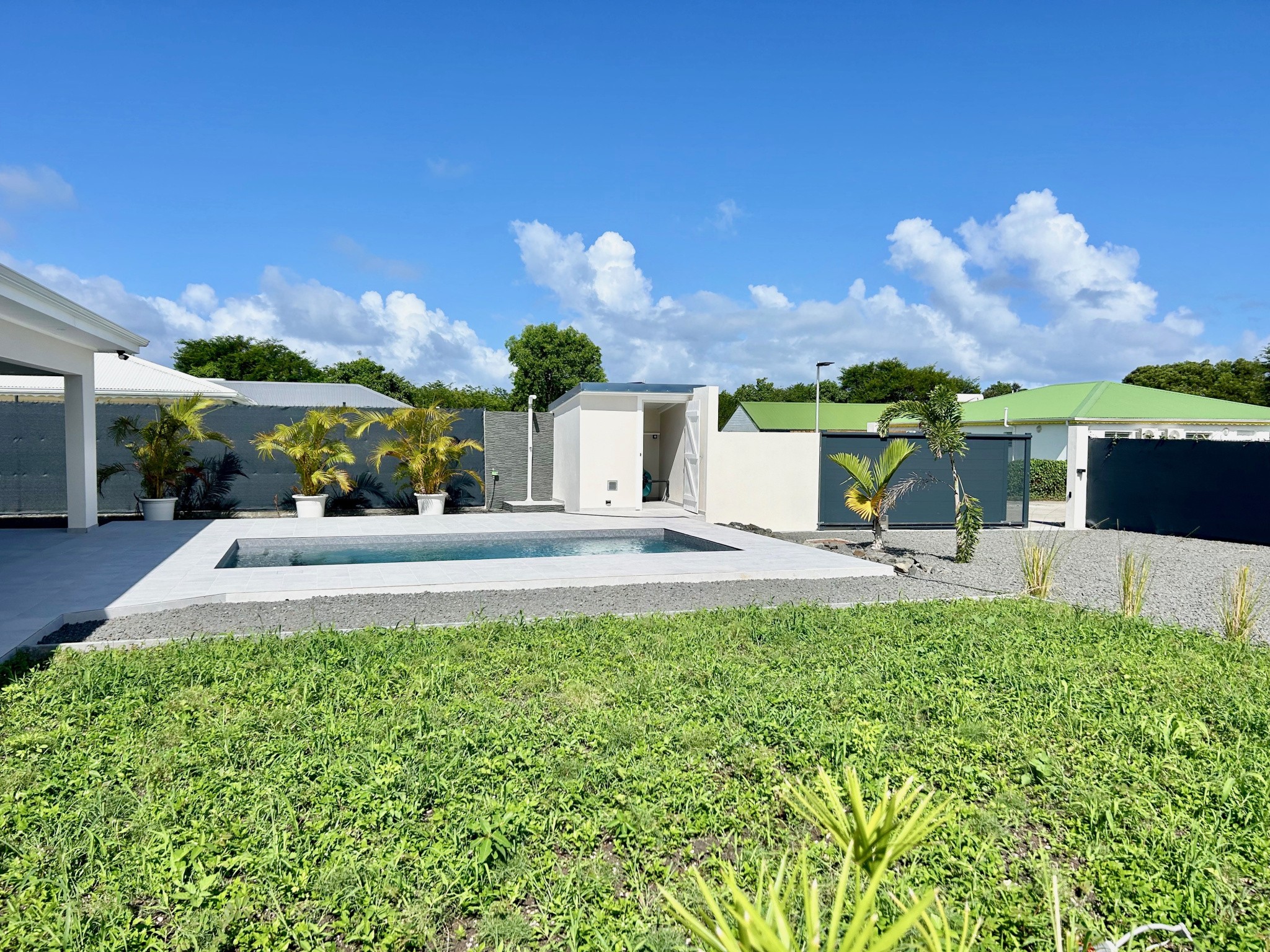 VILLA NEUVE F5 DE 100 M2 SUR UN TERRAIN DE 617M2 À SAINT-FRANÇOIS — photo 12