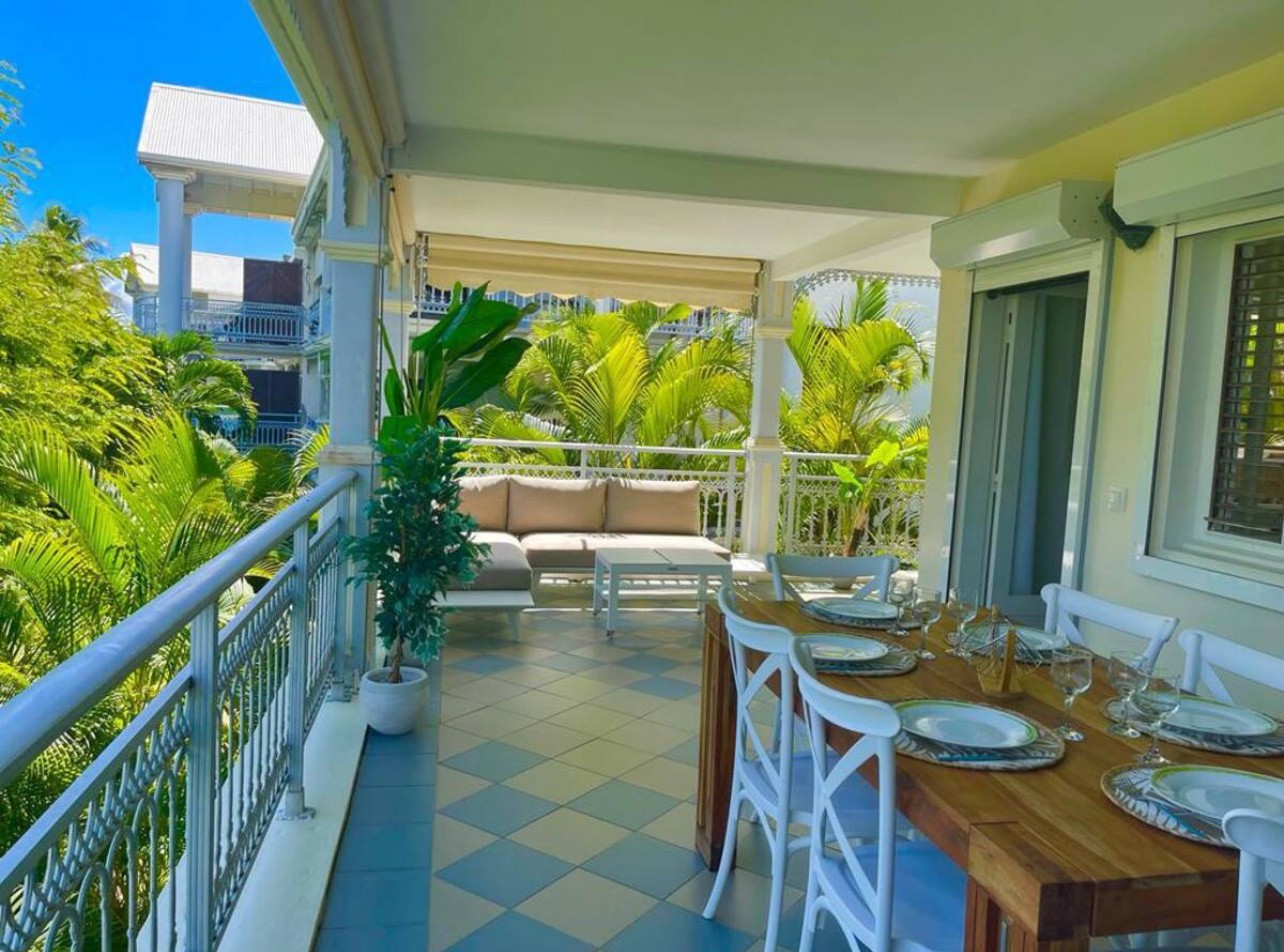 EXCLUSIVITÉ Grand studio meublé à vendre à Saint-François, La Plantation Sainte-Marthe   Vue piscine, 1er étag — photo 8