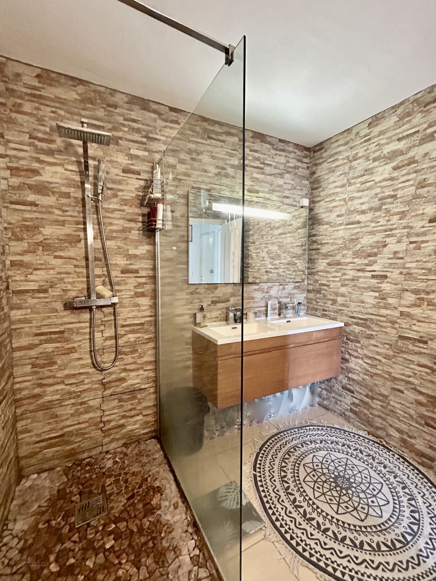 À VENDRE SPACIEUX T3 DE 84 M2 À BAS-DU-FORT — photo 4