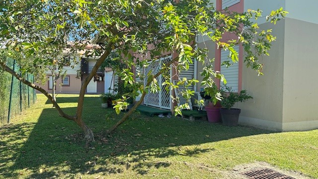 VENTE - Appartement T3 avec petit jardin privatif - Colin — photo 3