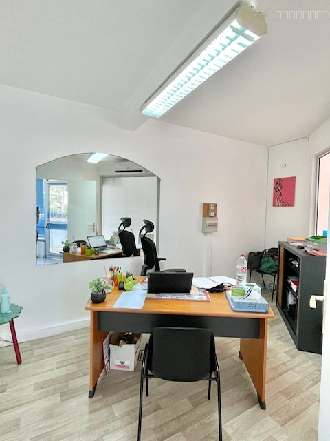 Local commercial 35 m2 à vendre à Pointe-à-Pitre   Idéal investissement ou activité professionnelle — photo 3