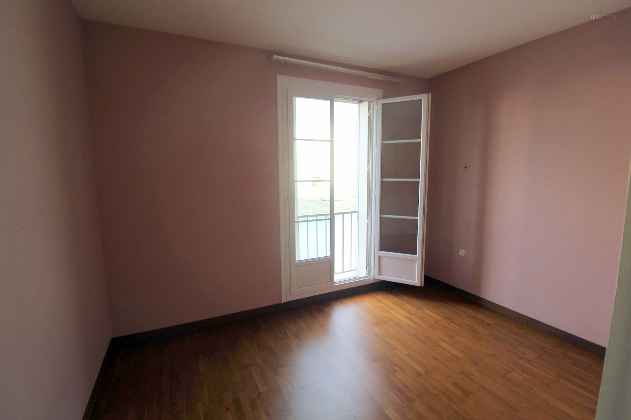 VENDU !!! Appartement à proximité immédiate de la gare et du centre ville à Amiens — photo 5