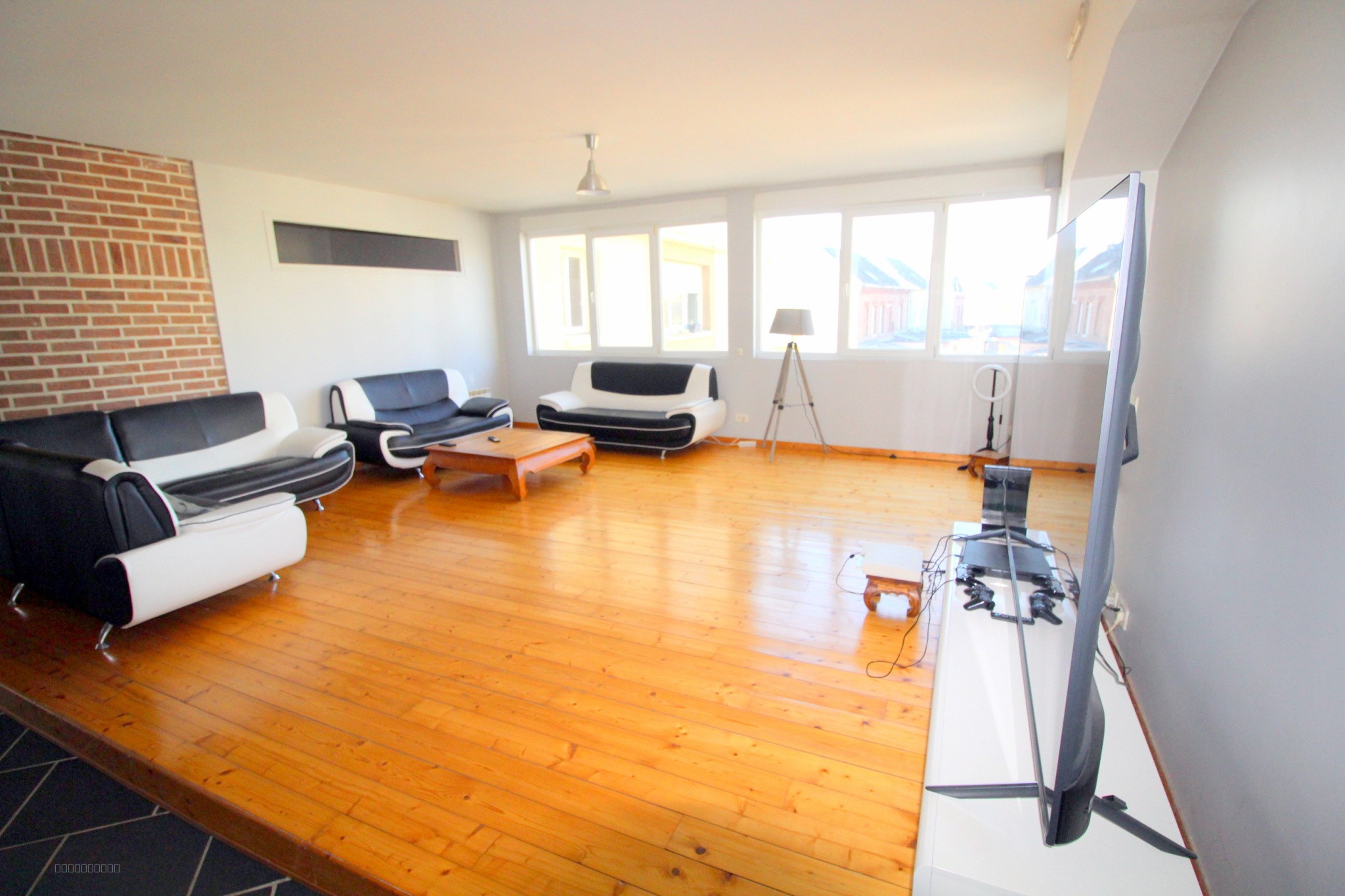 À Fouilloy, immense appartement à acheter — photo 2