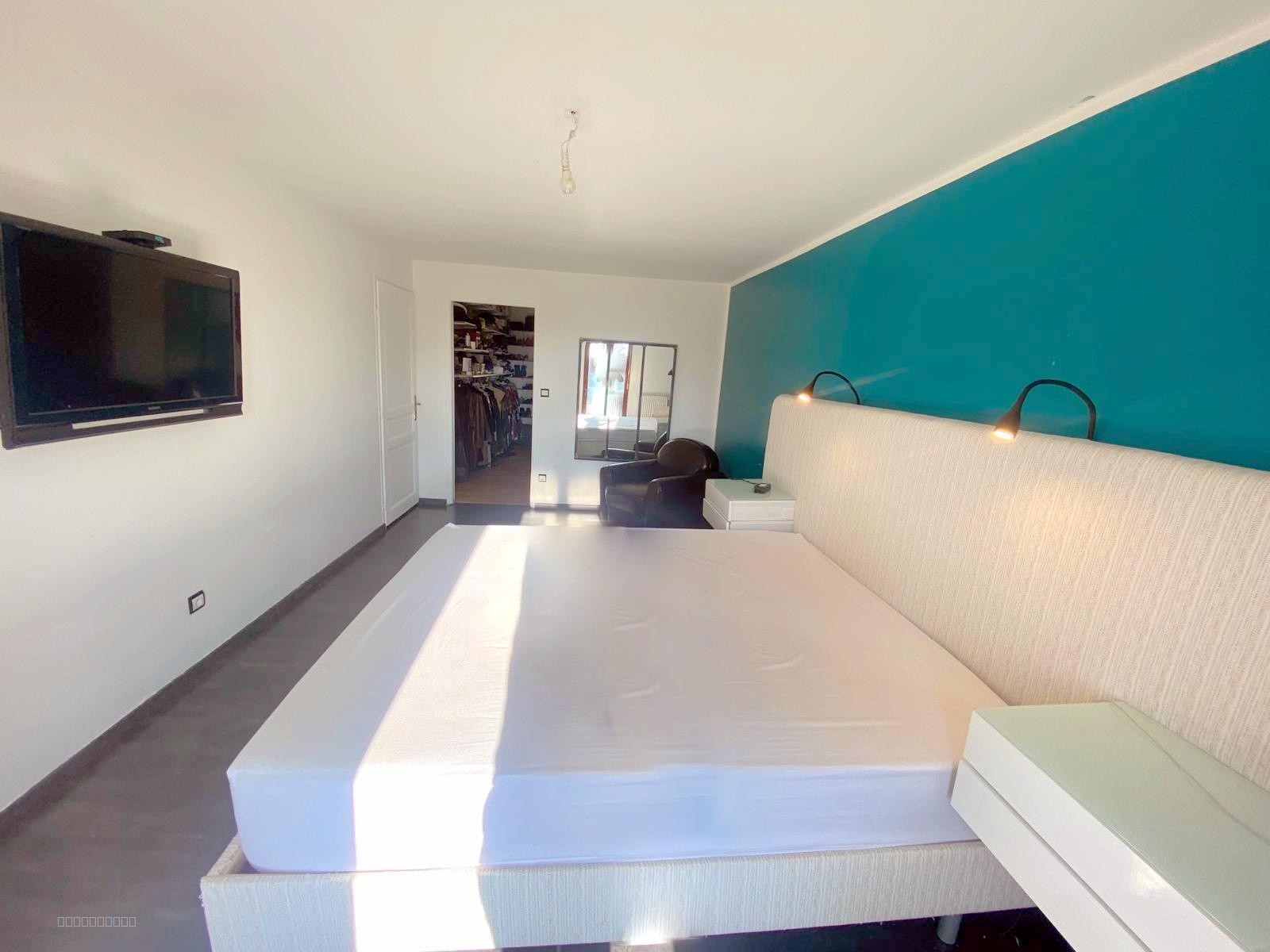 À Villers-Bretonneux, maison à vendre avec Priss'immo — photo 4