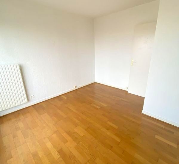 À Amiens, grand appartement avec 2 chambres — photo 2