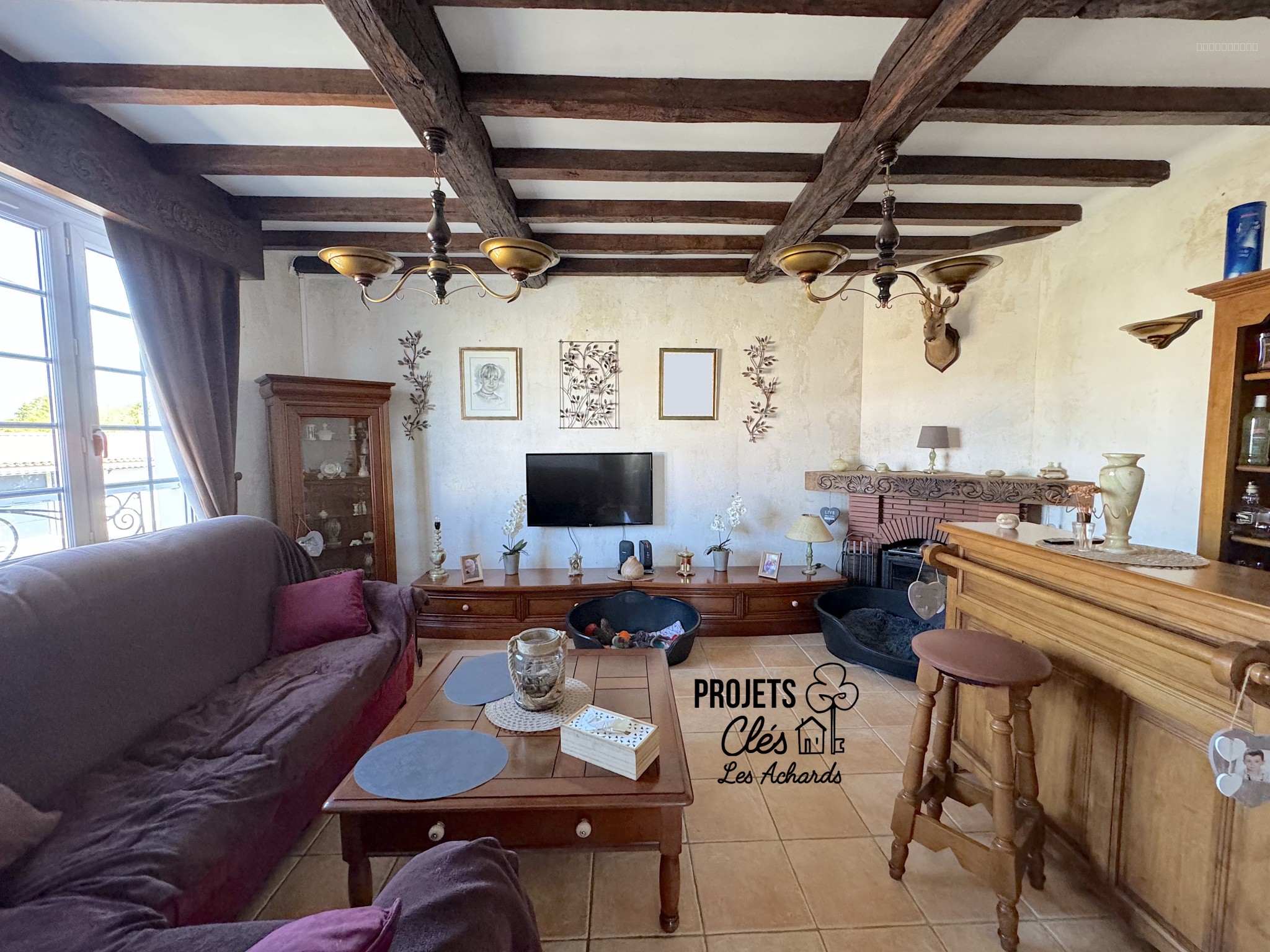 Maison à étage, 3 chambres, avec un grand garage - 540m2 de parcelle — photo 3
