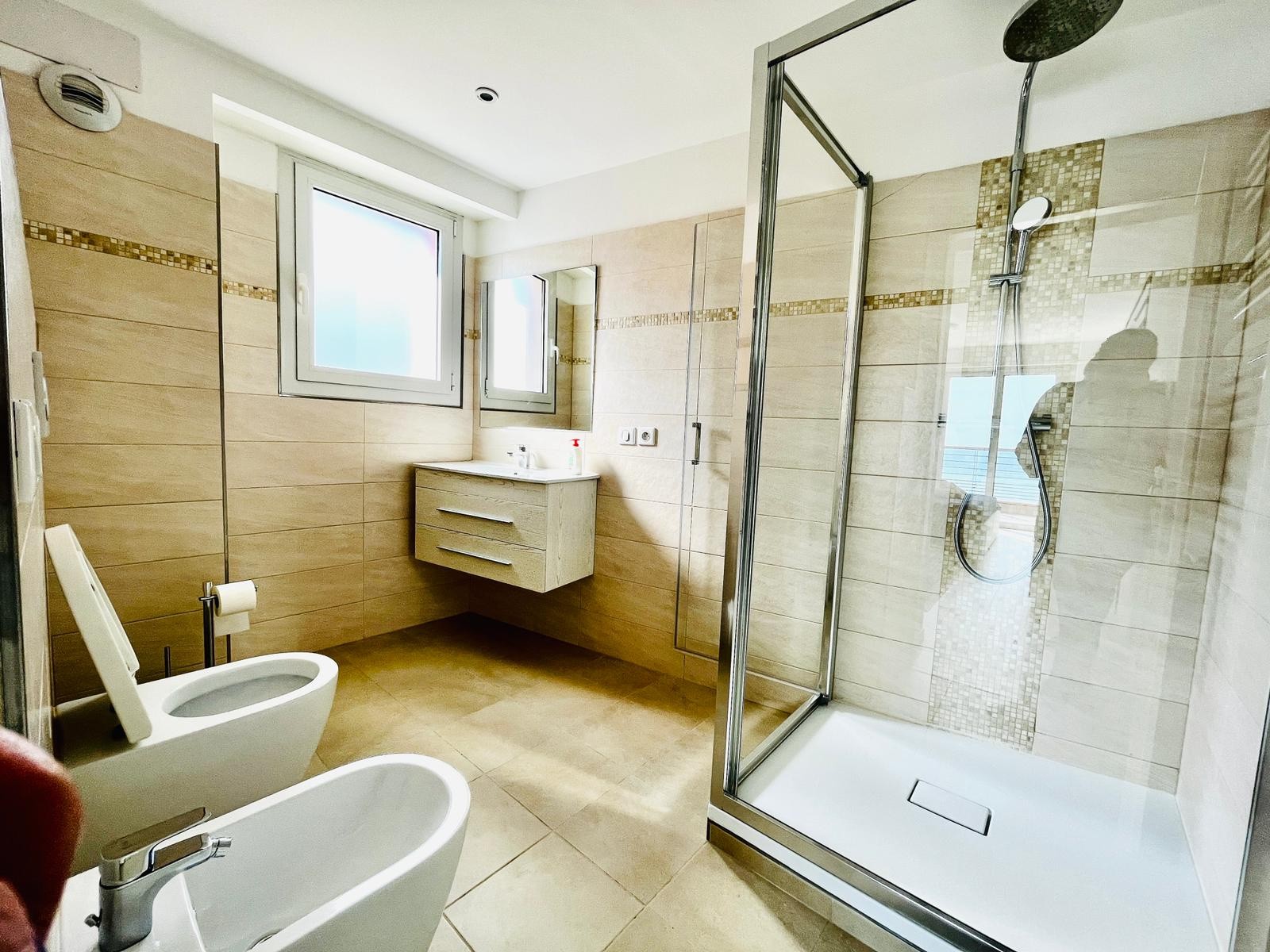MENTON GARAVAN PENTHOUSE — photo 11