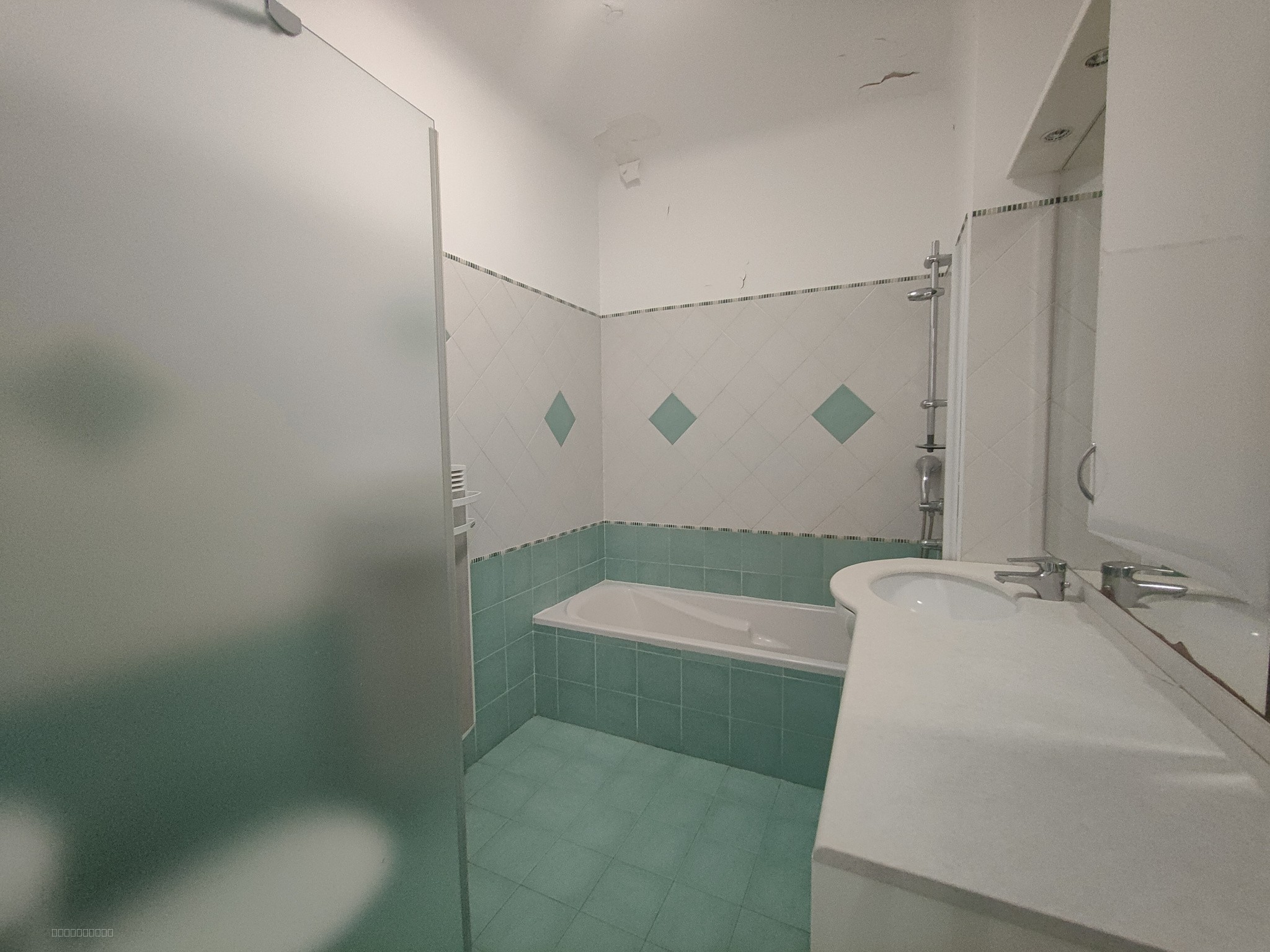 MENTON / GARAVAN - Appartement 3 pièces de 86m2 avec terrasse vue mer, cave et possibilité garages — photo 10