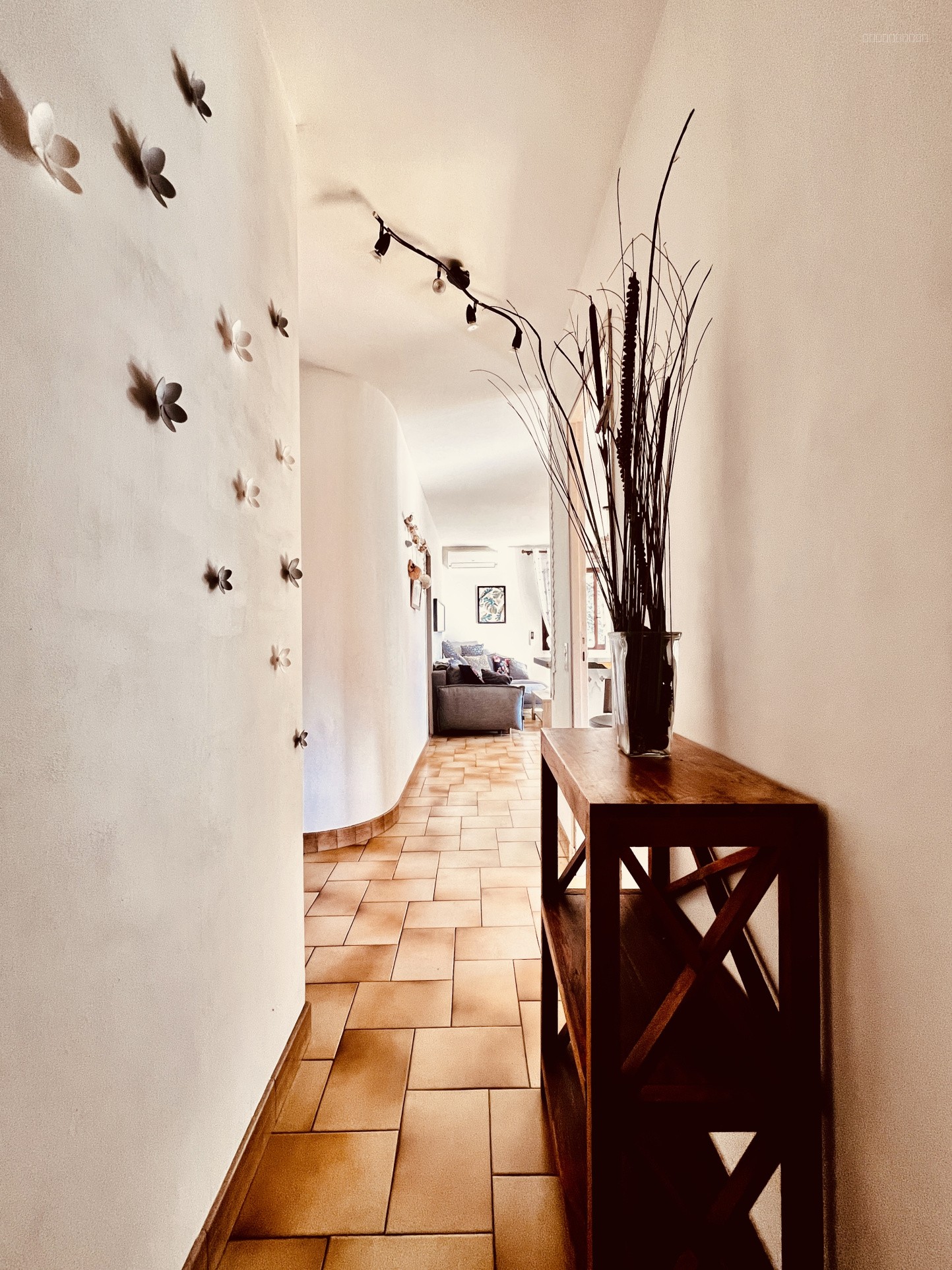 Menton grande maison divisée en plusieurs logements terrasses jardin parkings — photo 11
