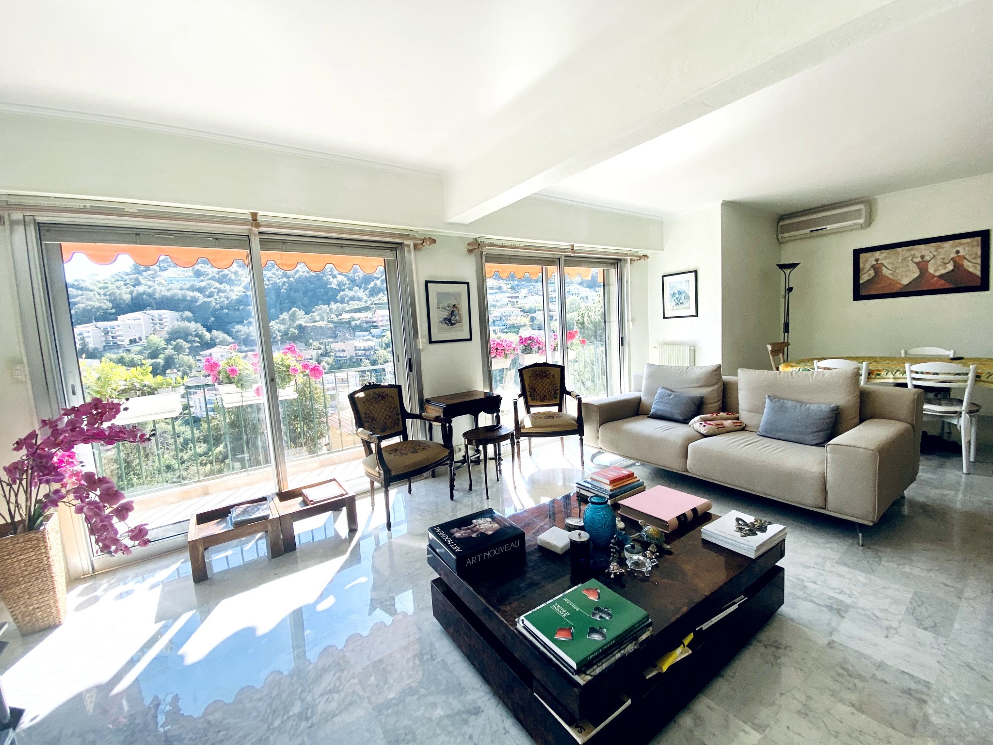 Exclusivité Menton - 3 PIÈCES 81M2 - TERRASSE 40M2 - CAVE ET PARKING — photo 3