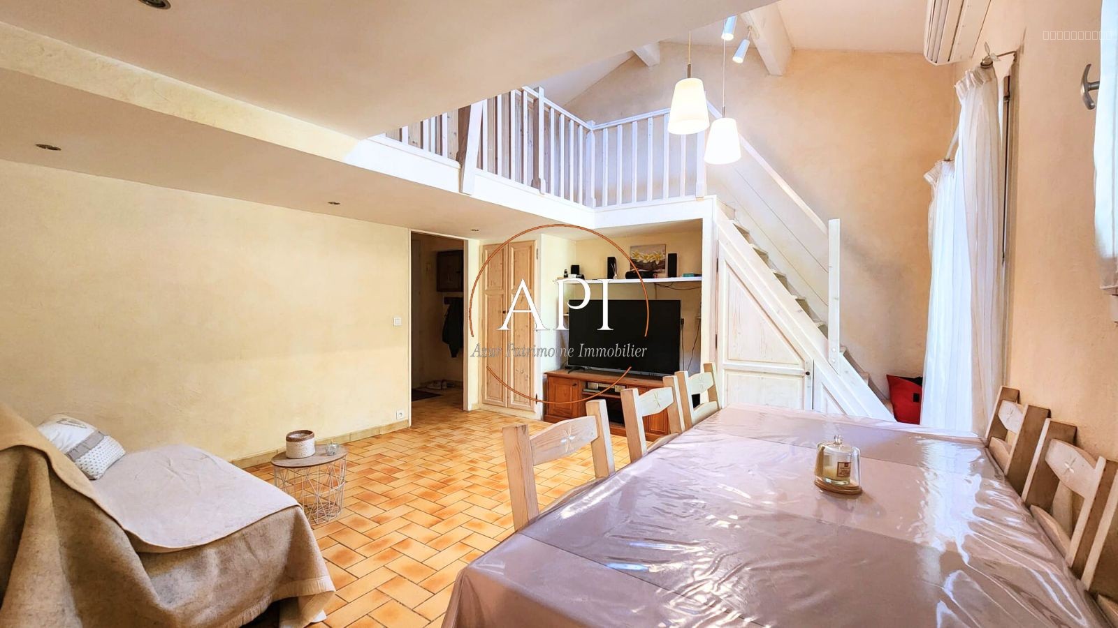 Maison avec jardin dans résidence sécurisée — photo 7