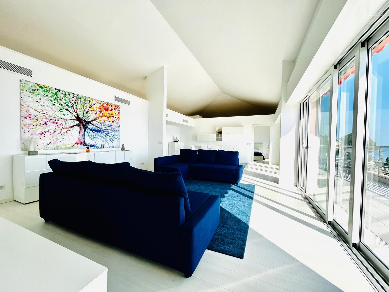 MENTON GARAVAN PENTHOUSE — photo 15