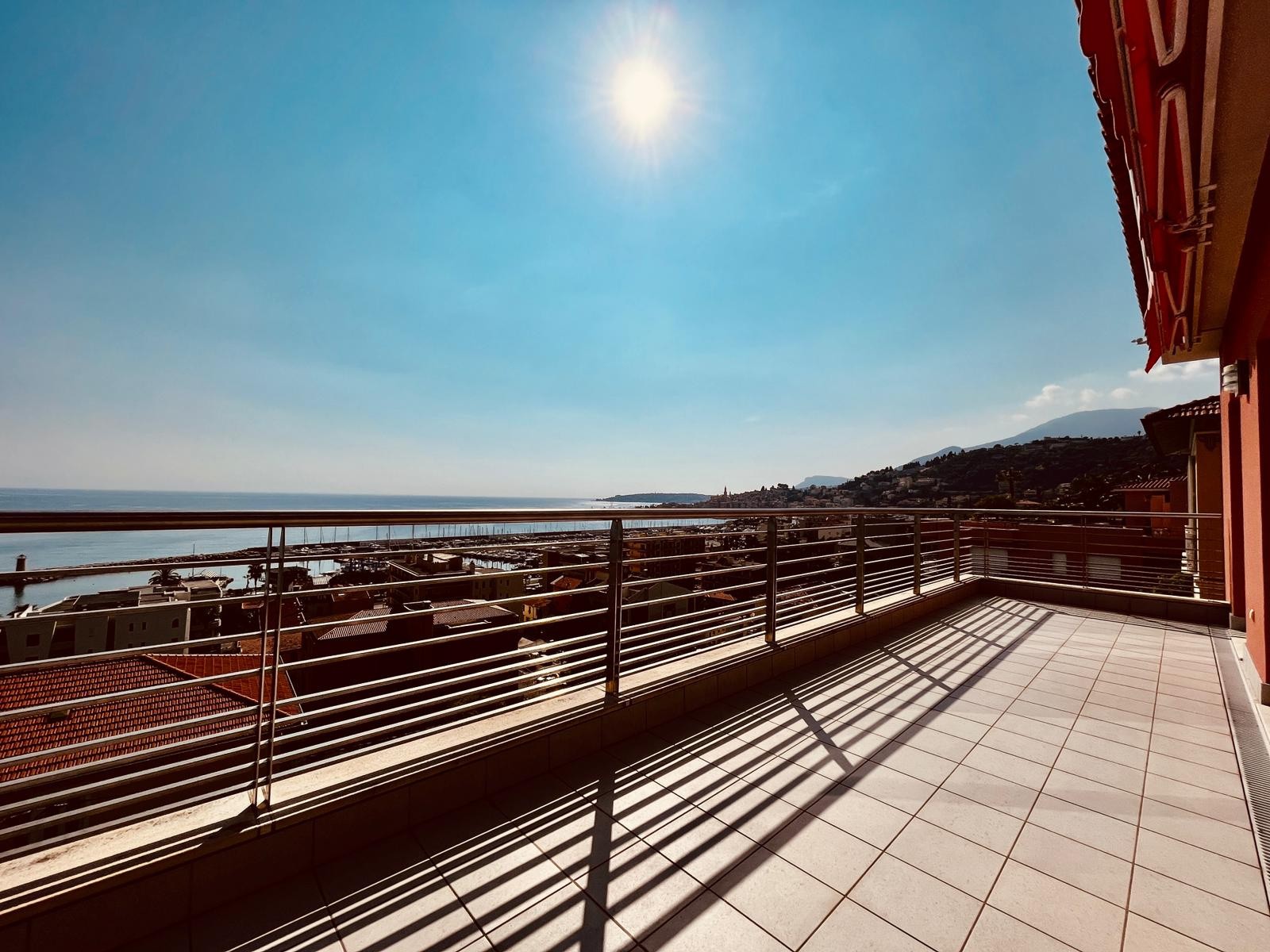 MENTON GARAVAN PENTHOUSE — photo 2
